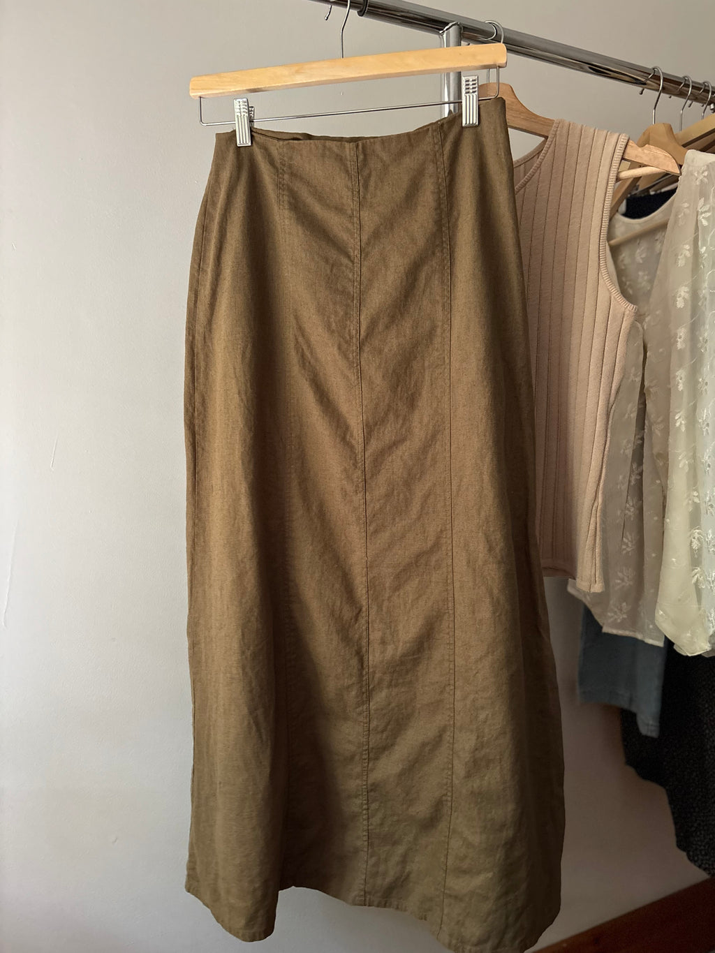 1990s Olive Linen Maxi Skirt with Pocket | Size 26”