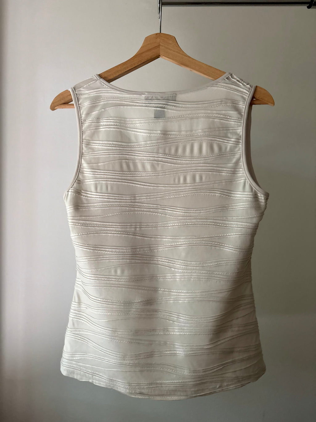 Y2K Wavy Design Top with Cowl Neck