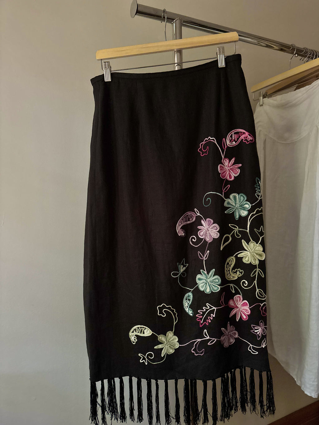Y2K Embroidered Floral Linen Maxi Skirt with Fringe | Size 30”