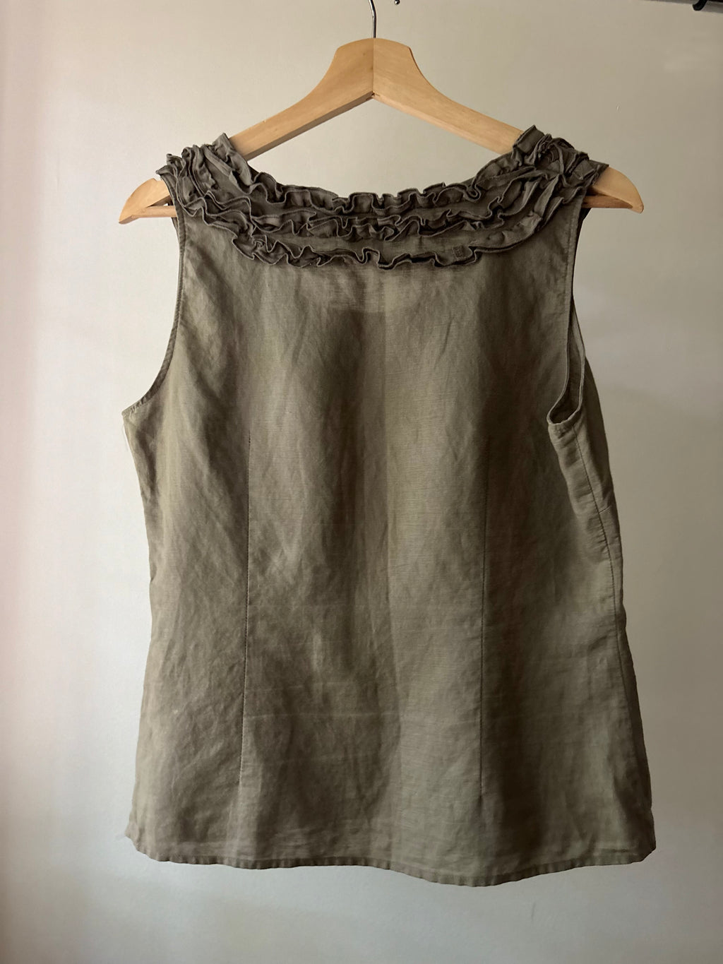 Y2K Linen Top with Ruffled Neckline
