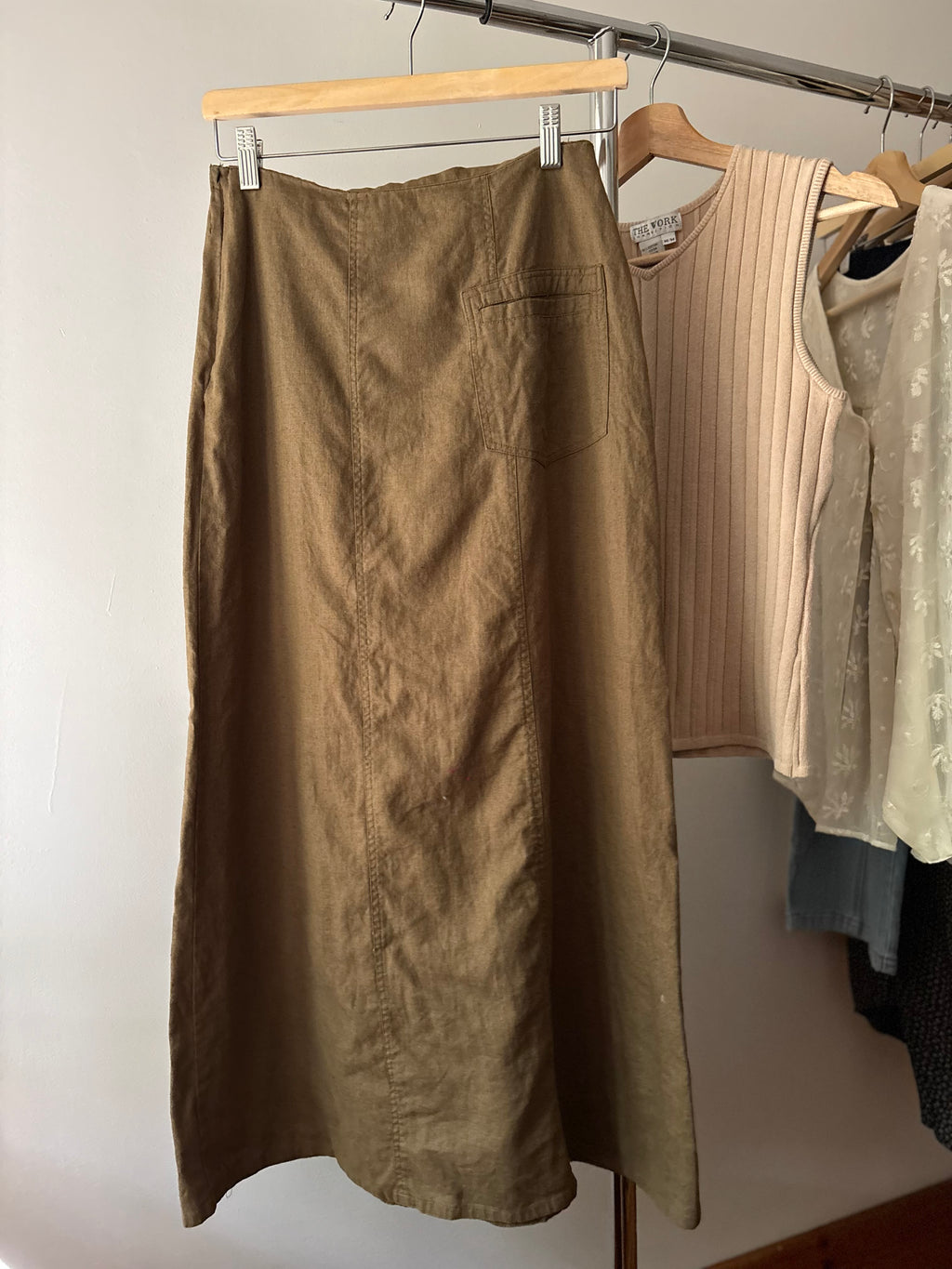 1990s Olive Linen Maxi Skirt with Pocket | Size 26”