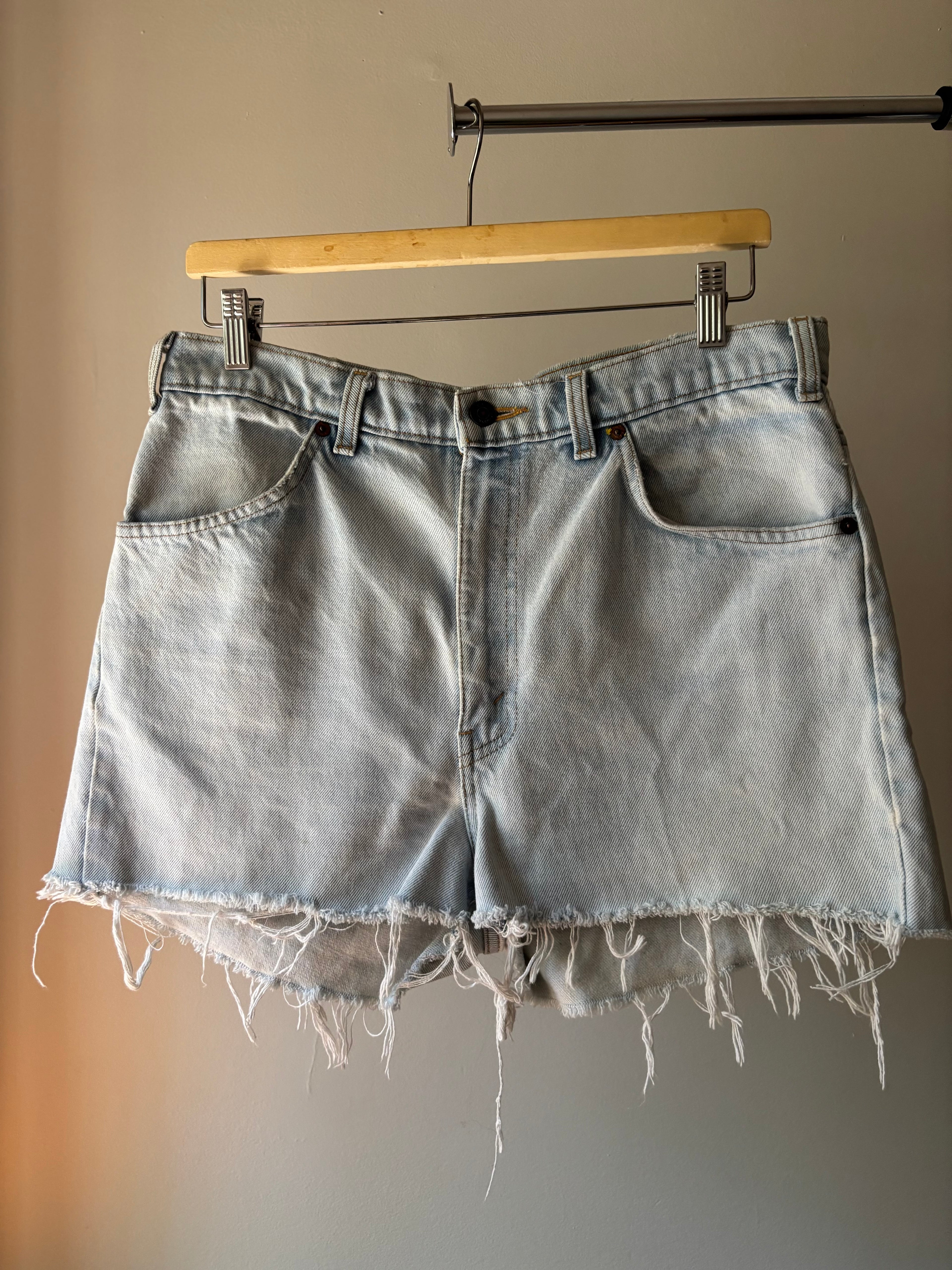 1990s Soft Distressed Levi's Cut off Shorts | 32" waist