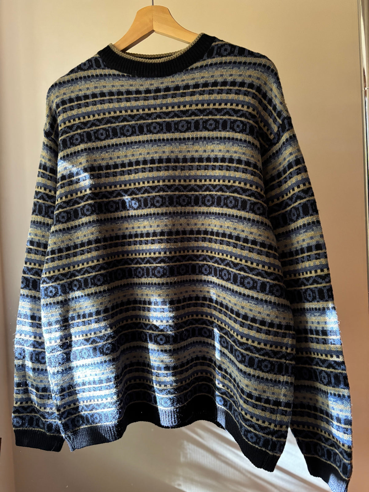 1990s Blue Patterned Wool Blend Sweater
