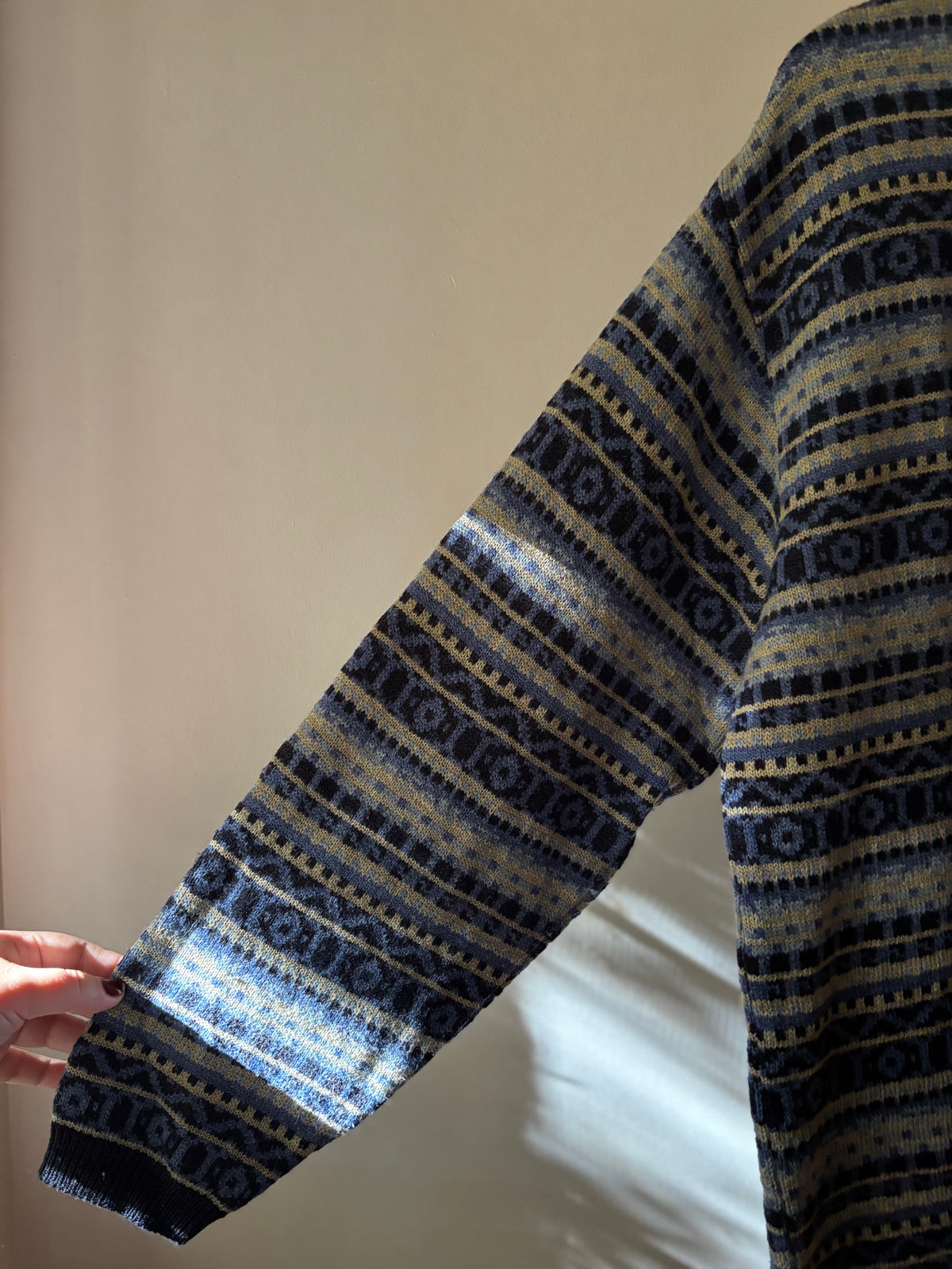 1990s Blue Patterned Wool Blend Sweater