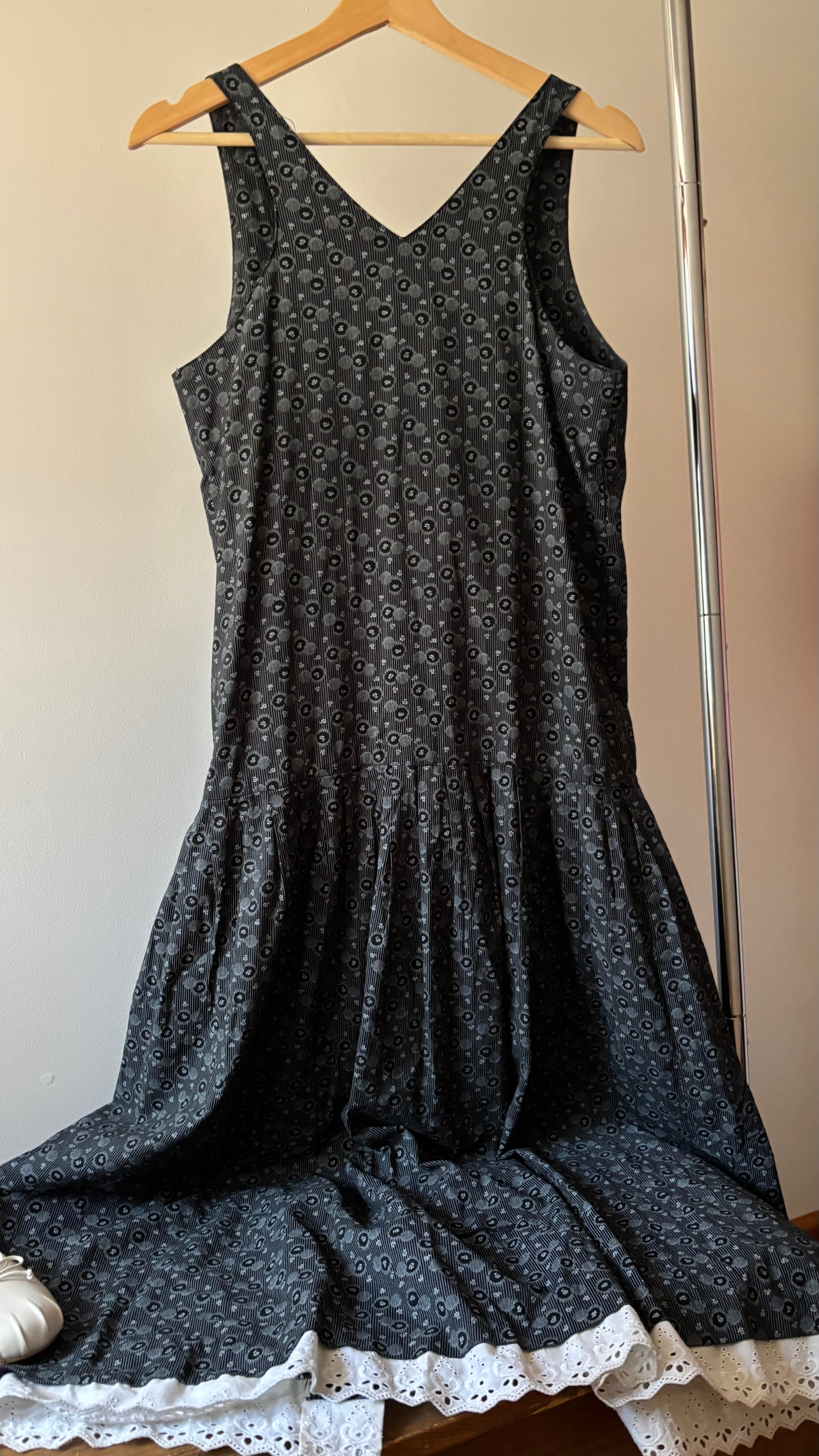 1980s Joseph Ribkoff Drop Waist Floral Maxi Dress with Lace Trim | Sz Small