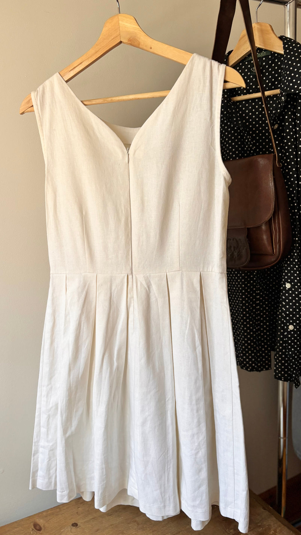 1960s White Linen Pleated Boat Neck Dress | Sz Small