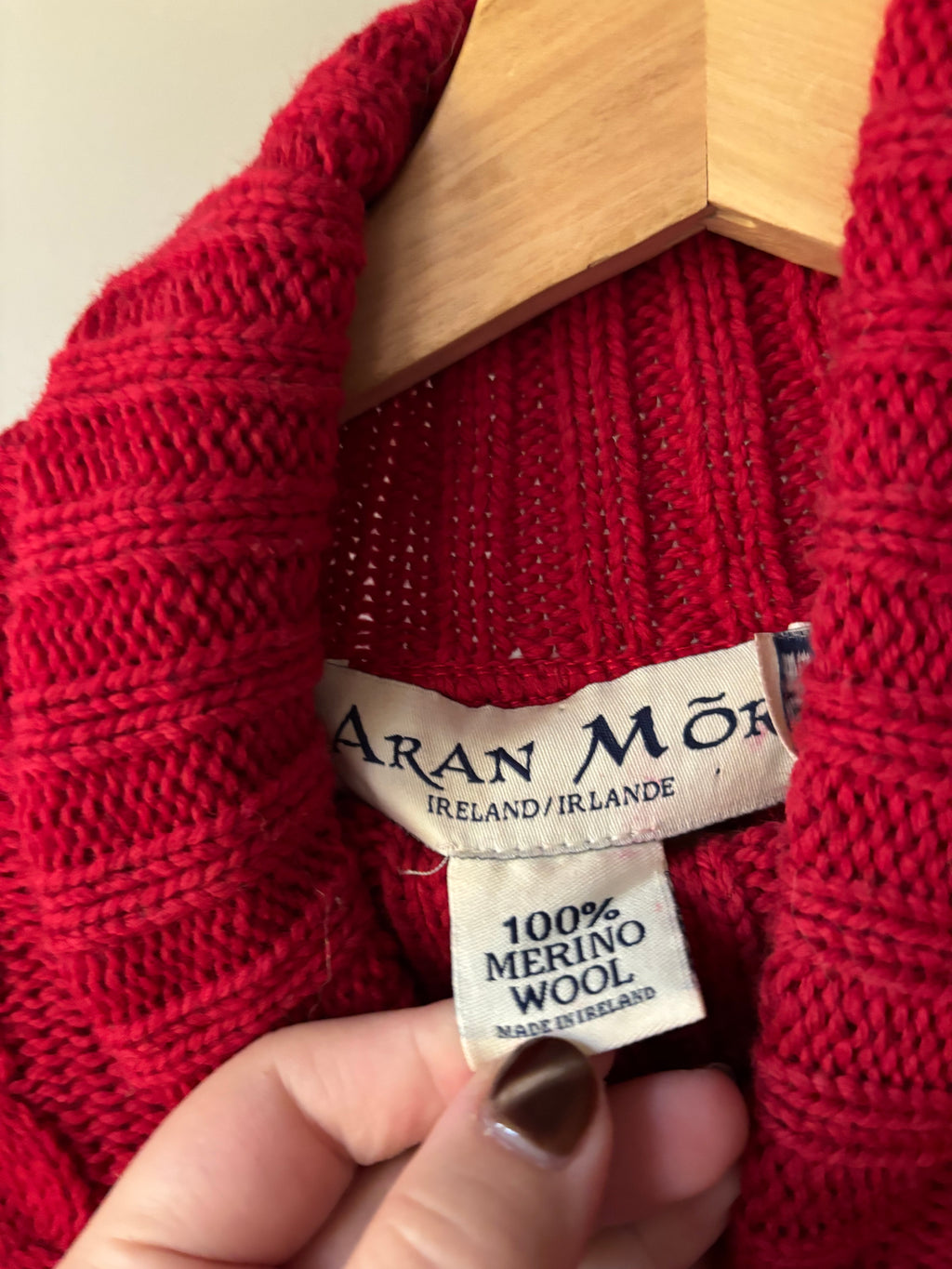 Vintage Boxy Aran Red Merino Wool Cable knit Turtleneck