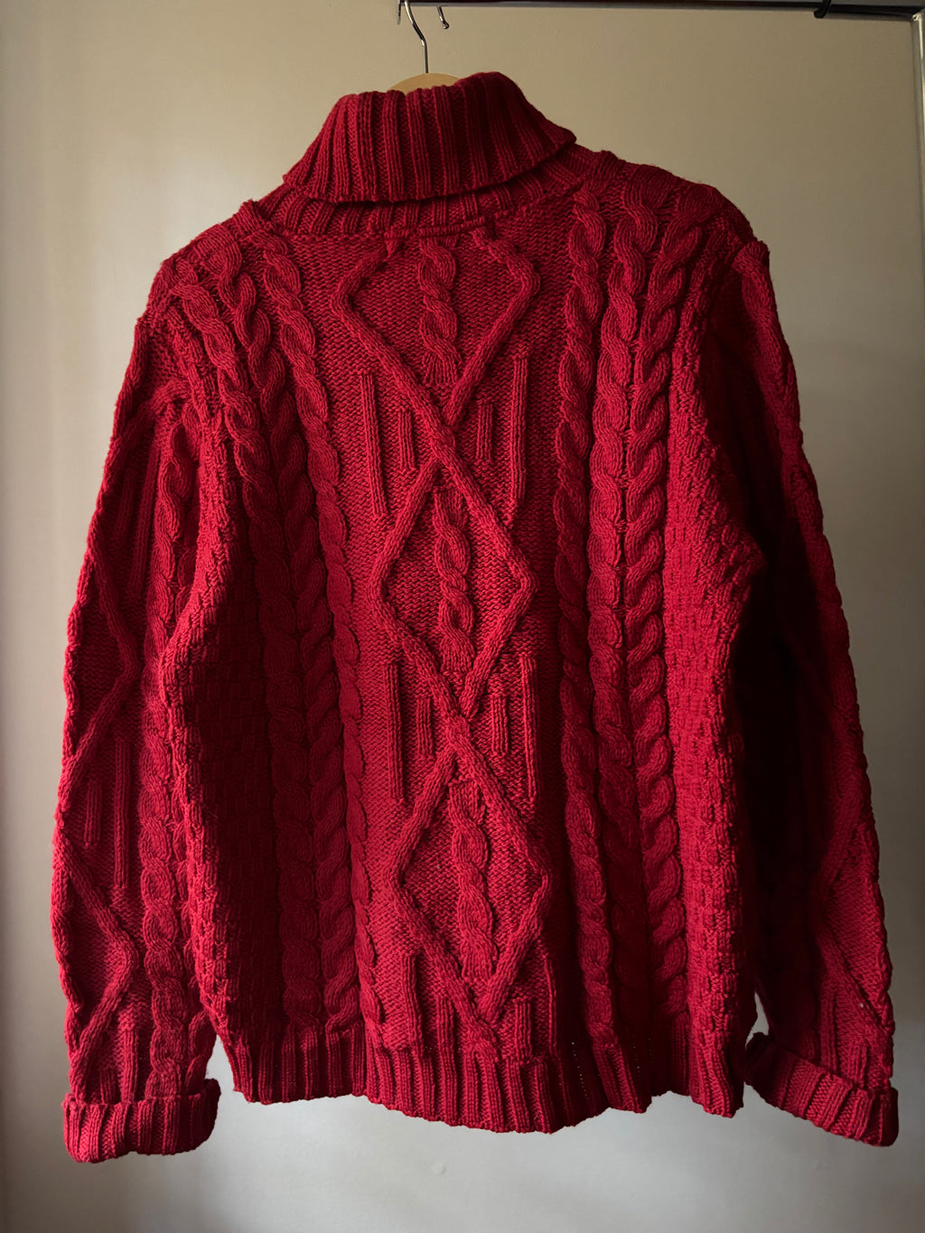 Vintage Boxy Aran Red Merino Wool Cable knit Turtleneck