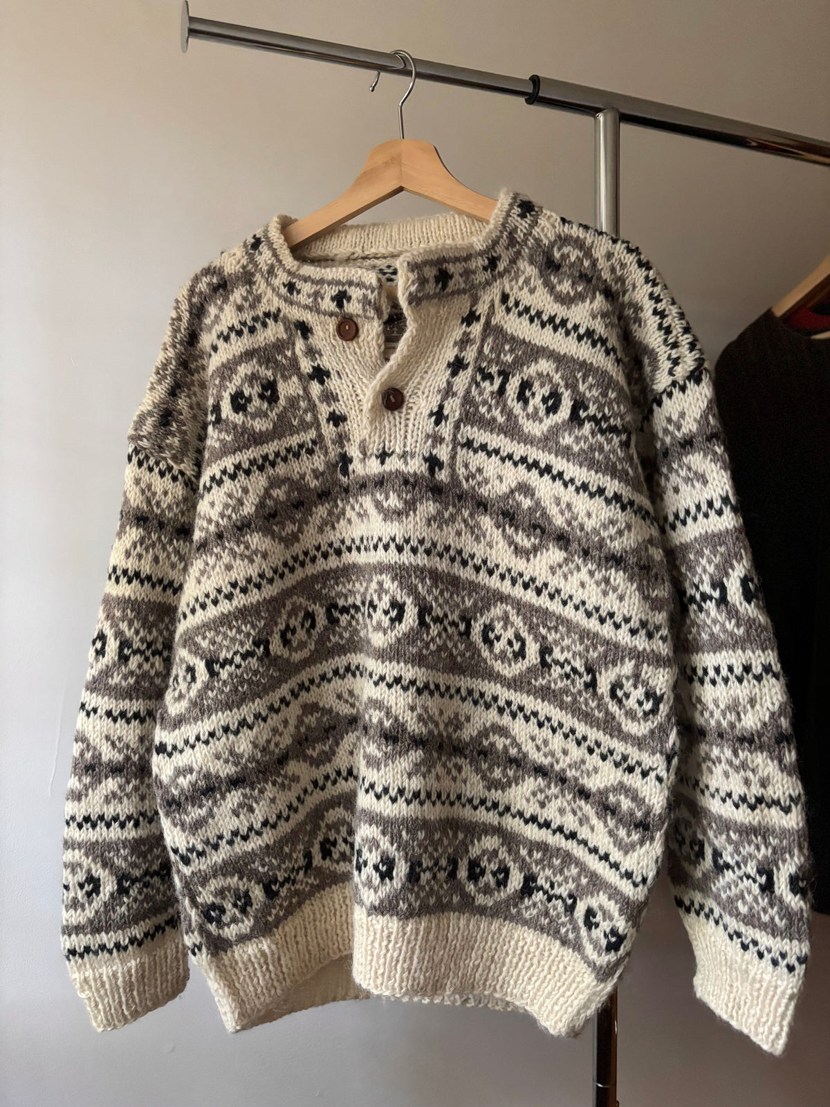 1990s Handknit Chunky Wool Henley | Vintage Neutral Patterned Sweater