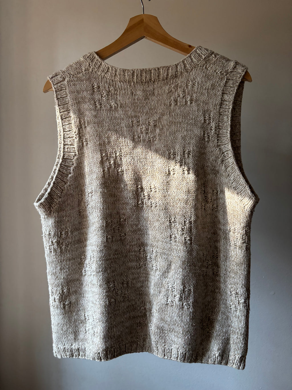 1990s Handknit Autumnal Pumpkin Sweater Vest