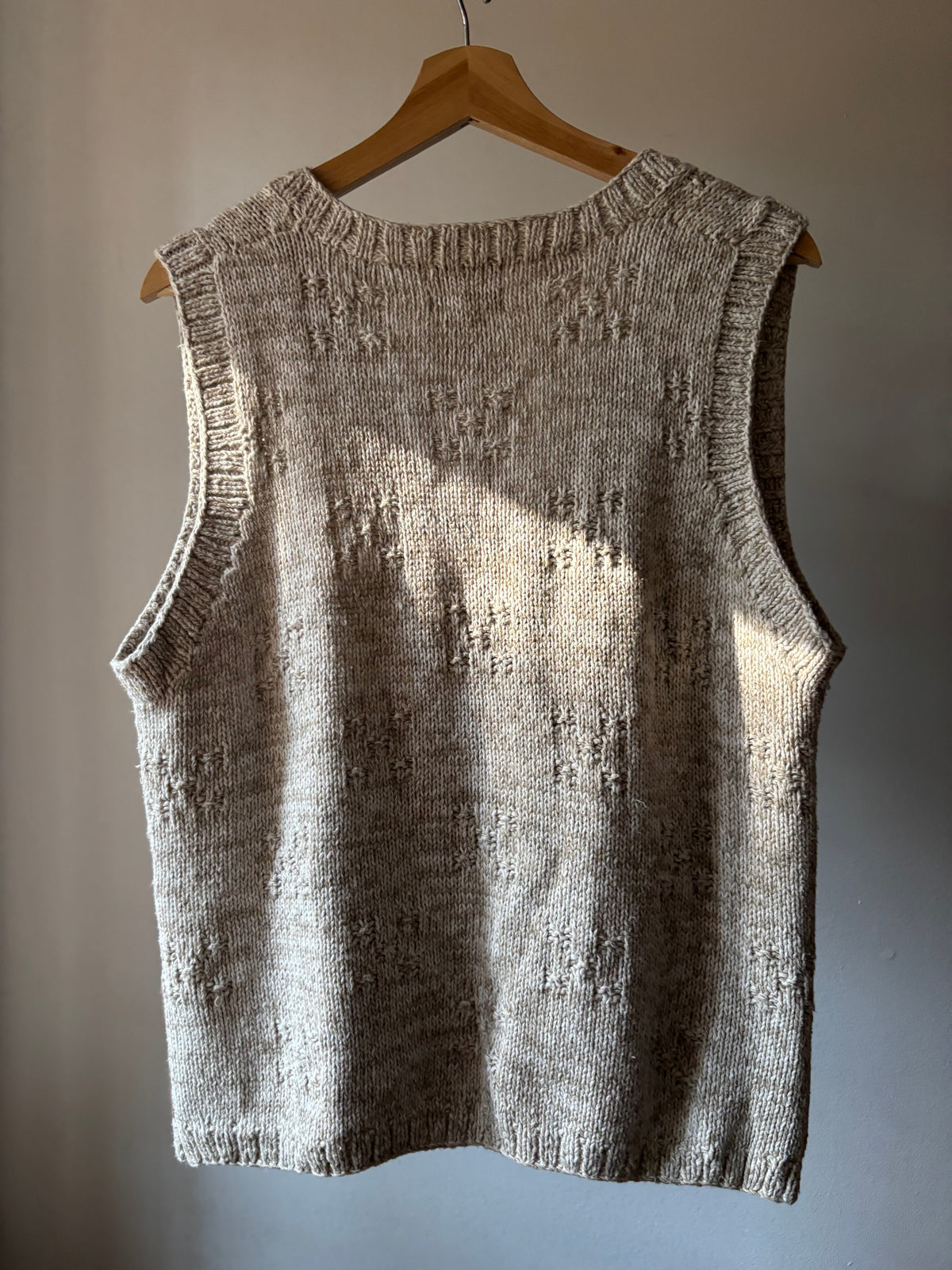 1990s Handknit Autumnal Pumpkin Sweater Vest