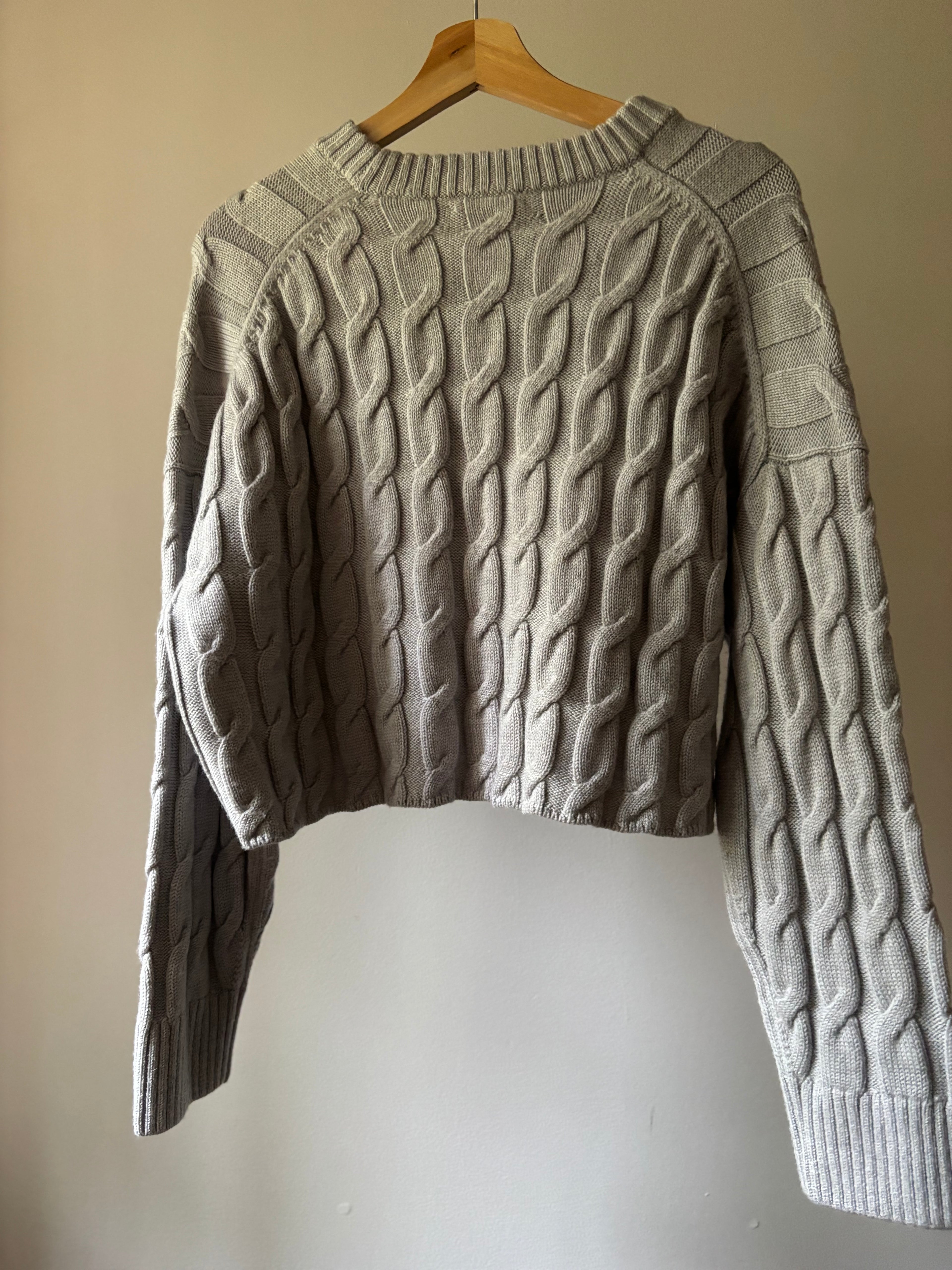 Pure Merino Wool Cropped Babaton Sweater | Soft Grey Cable Knit