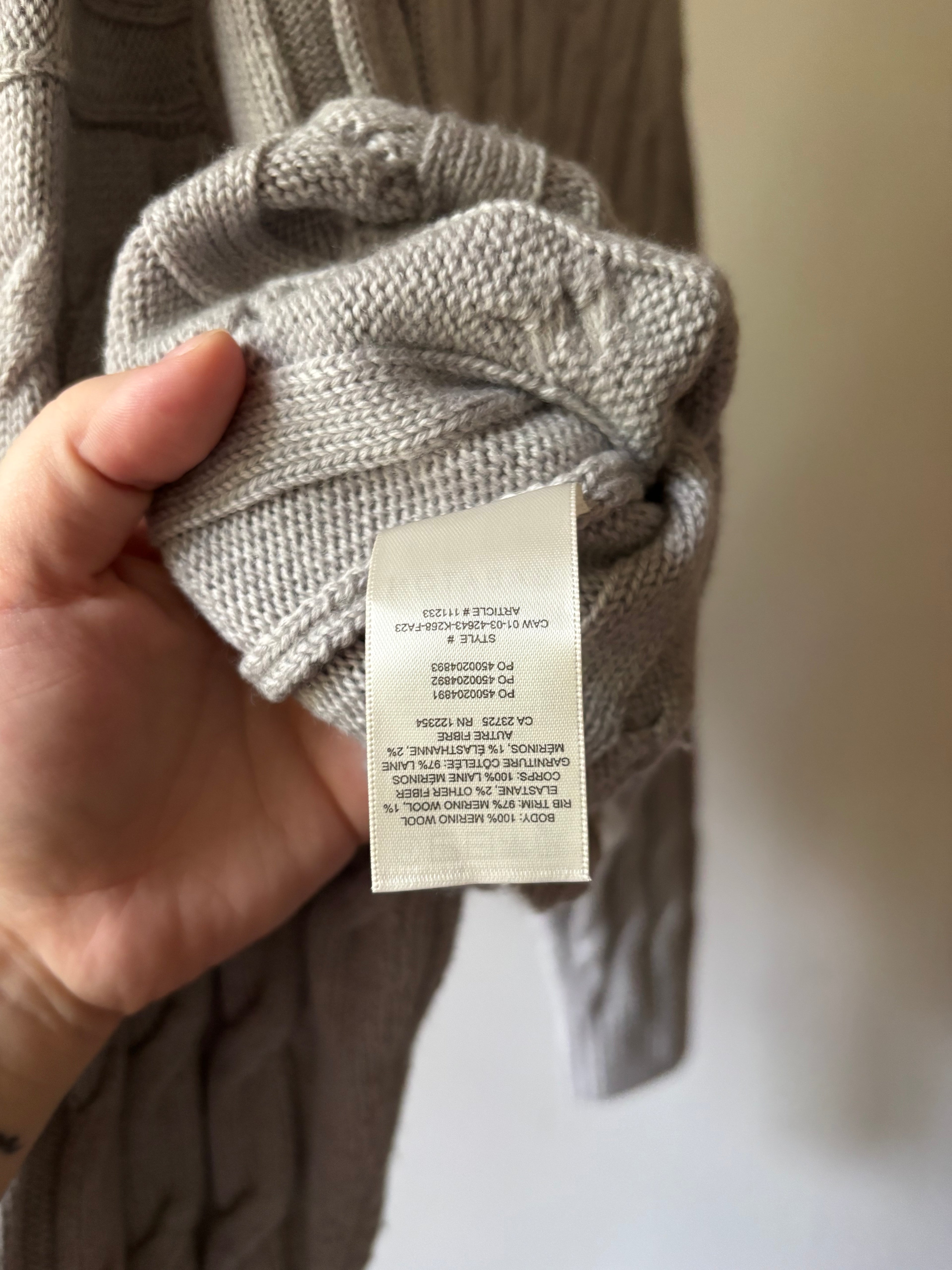 Pure Merino Wool Cropped Babaton Sweater | Soft Grey Cable Knit