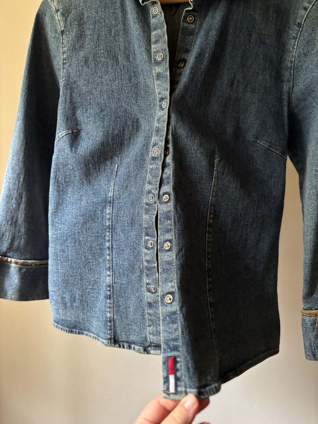 Y2K Tommy Jean Shirt with Flared Sleeves