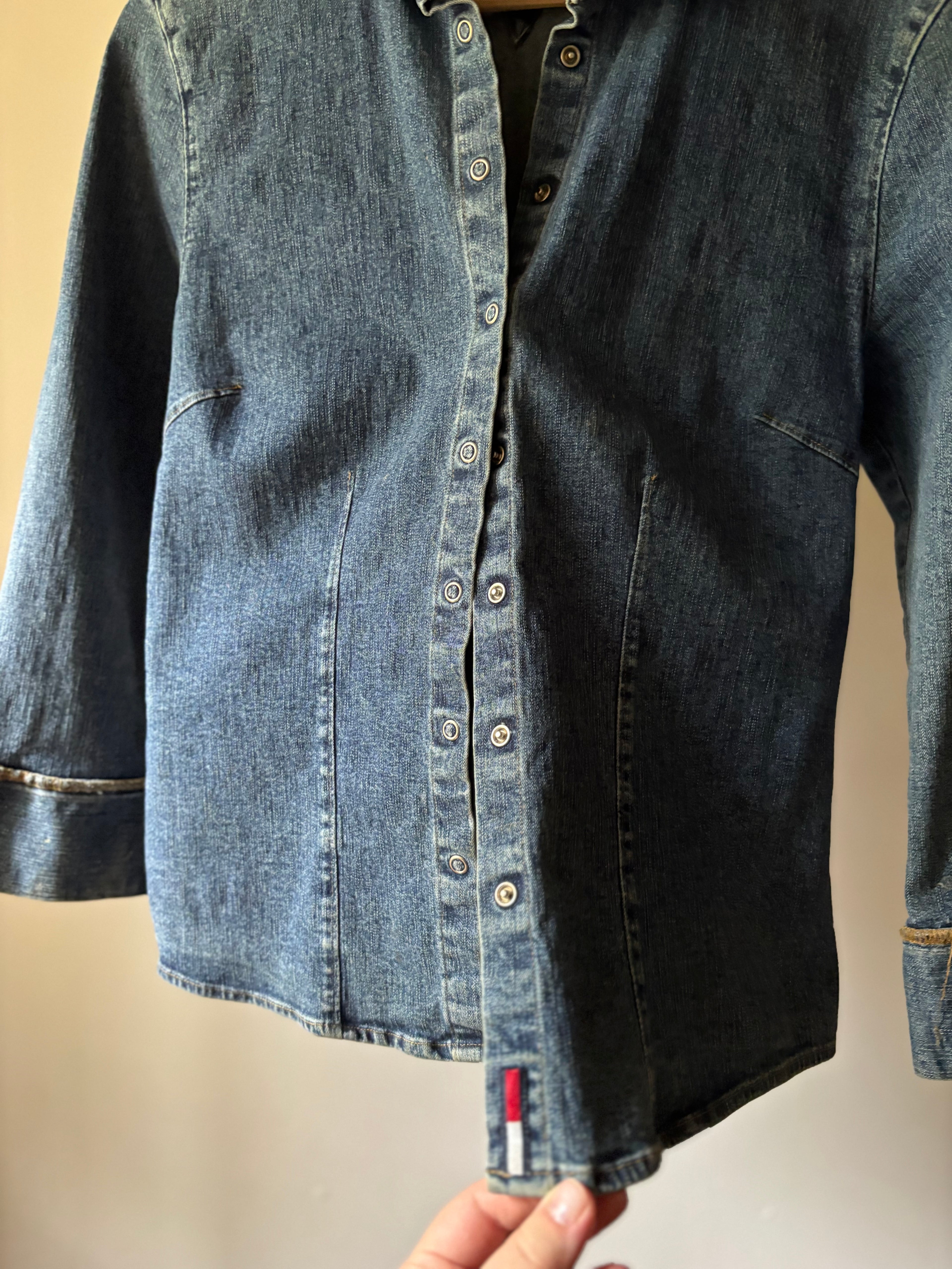 Y2K Tommy Jean Shirt with Flared Sleeves