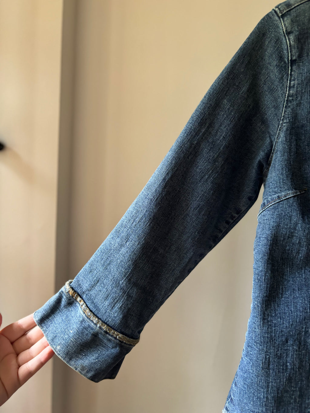 Y2K Tommy Jean Shirt with Flared Sleeves