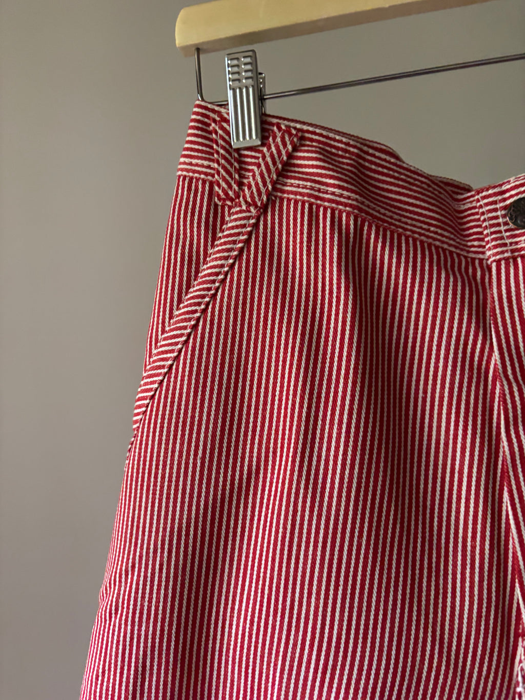 1980s Red Pinstriped Culotte Capris | 29" waist