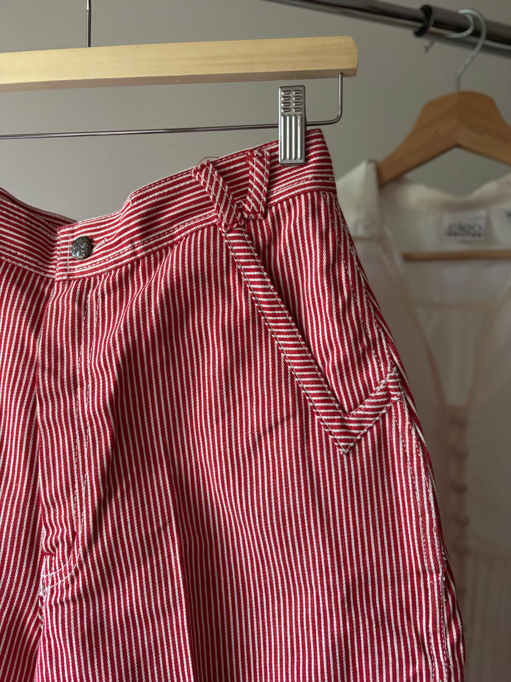 1980s Red Pinstriped Culotte Capris | 29" waist