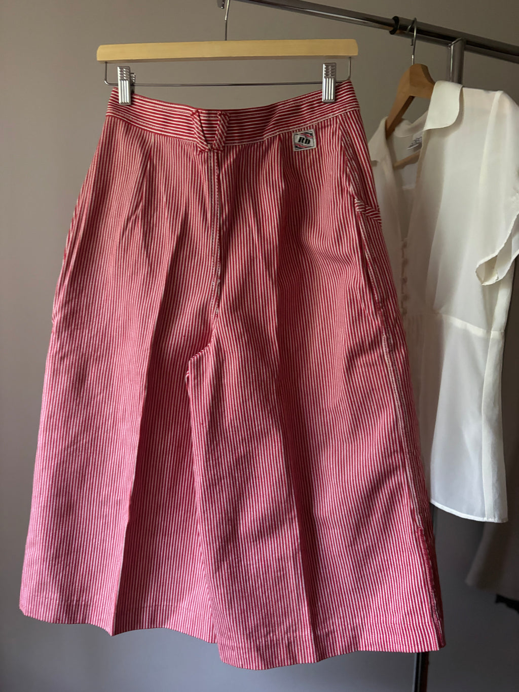 1980s Red Pinstriped Culotte Capris | 29" waist
