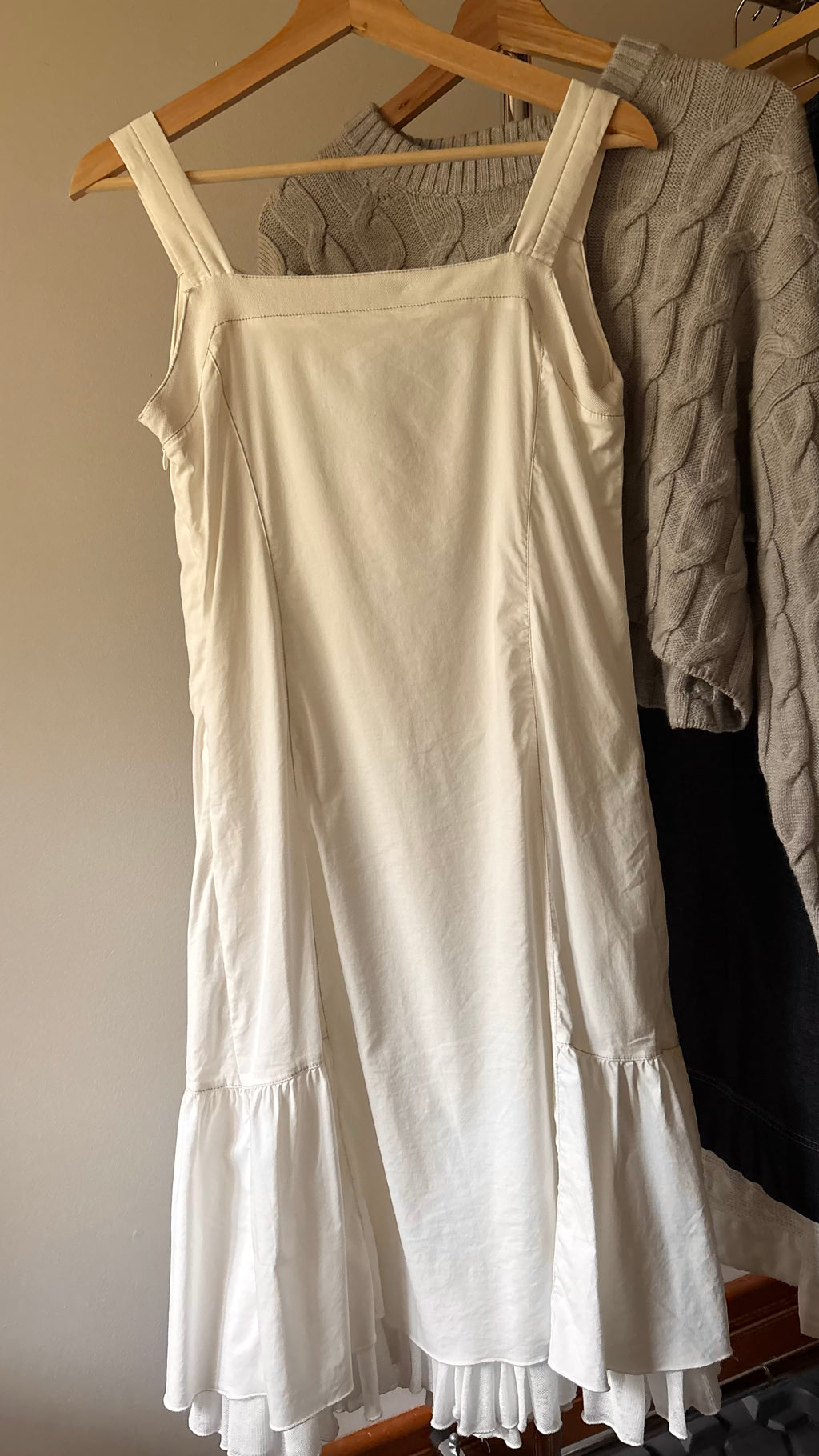 Y2K Sweetheart White Ruffled Midi Dress (has stretch)