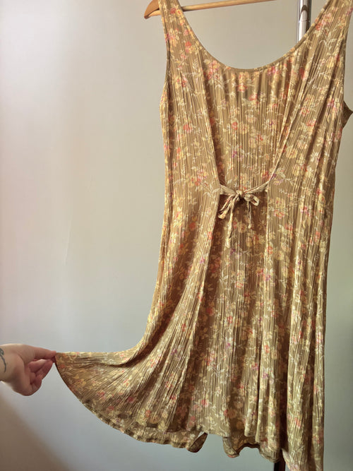1990s Beige Tie-Back Dress with Peach Flowers