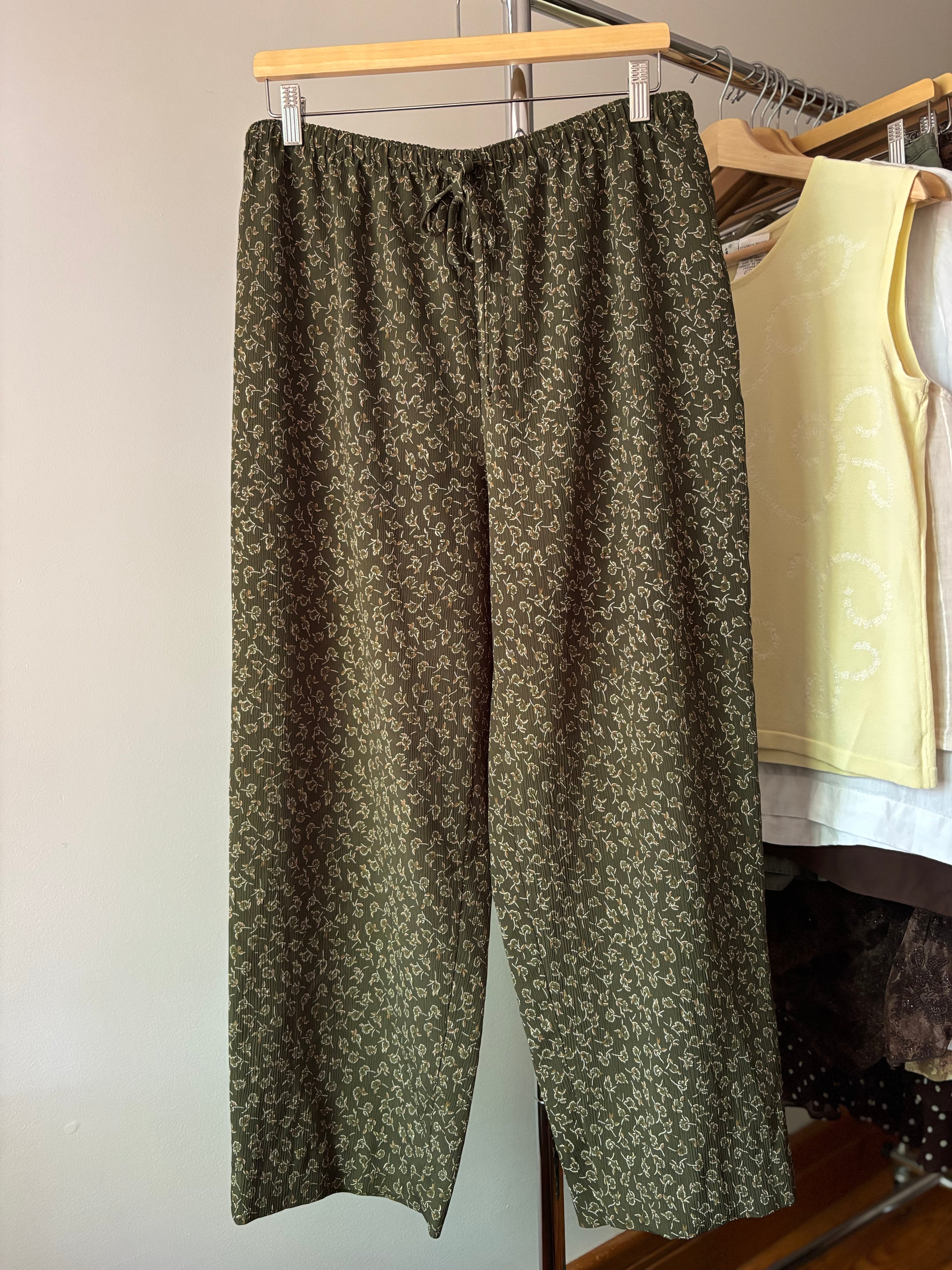 1990s Breezy Green Floral Drawstring Pants | 32-36" waist