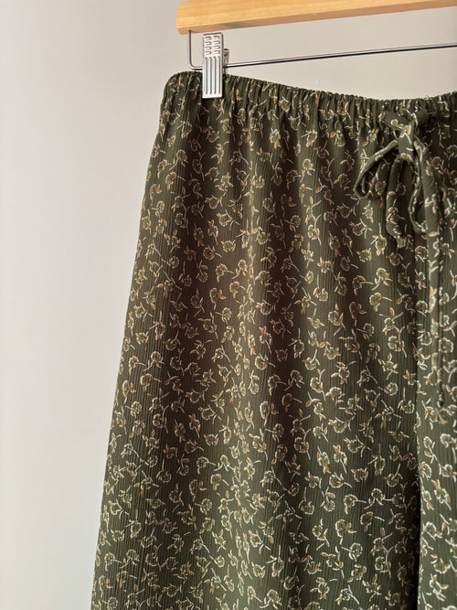 1990s Breezy Green Floral Drawstring Pants | 32-36" waist