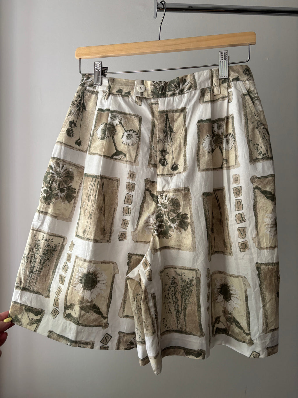 1990s Floral Cotton High Rise Shorts | 27" waist