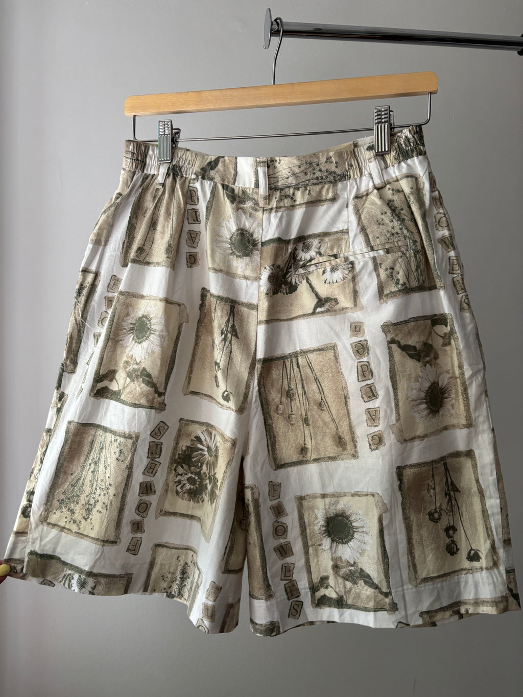 1990s Floral Cotton High Rise Shorts | 27" waist