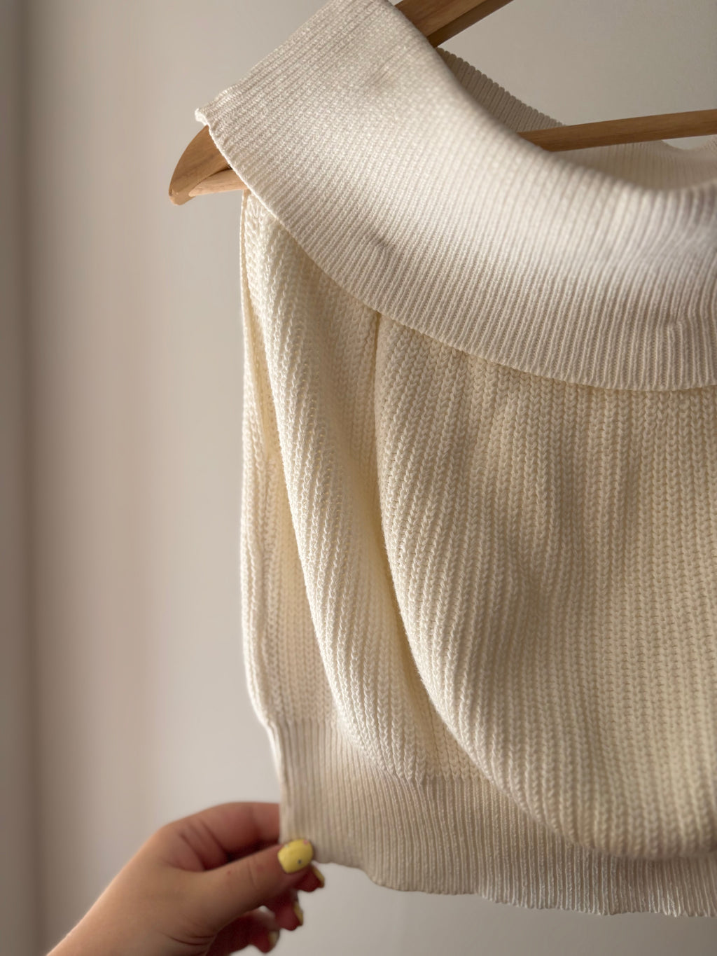 1990s Cotton Knit Cropped Off the Shoulder Top