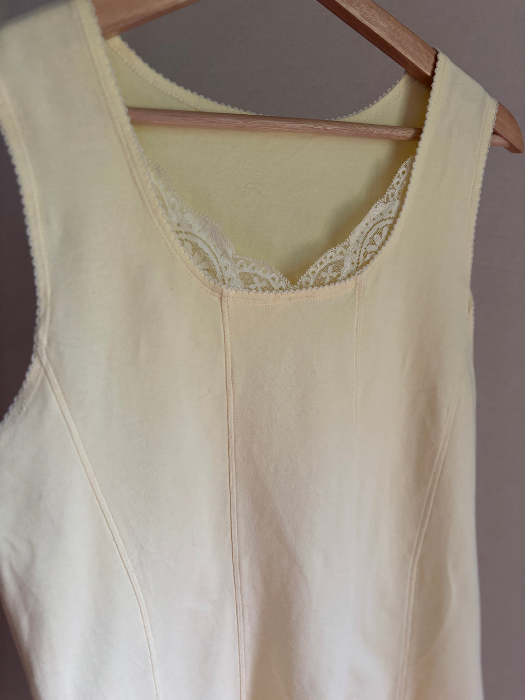 1990s Yellow Corset Style Tank Top with Lace