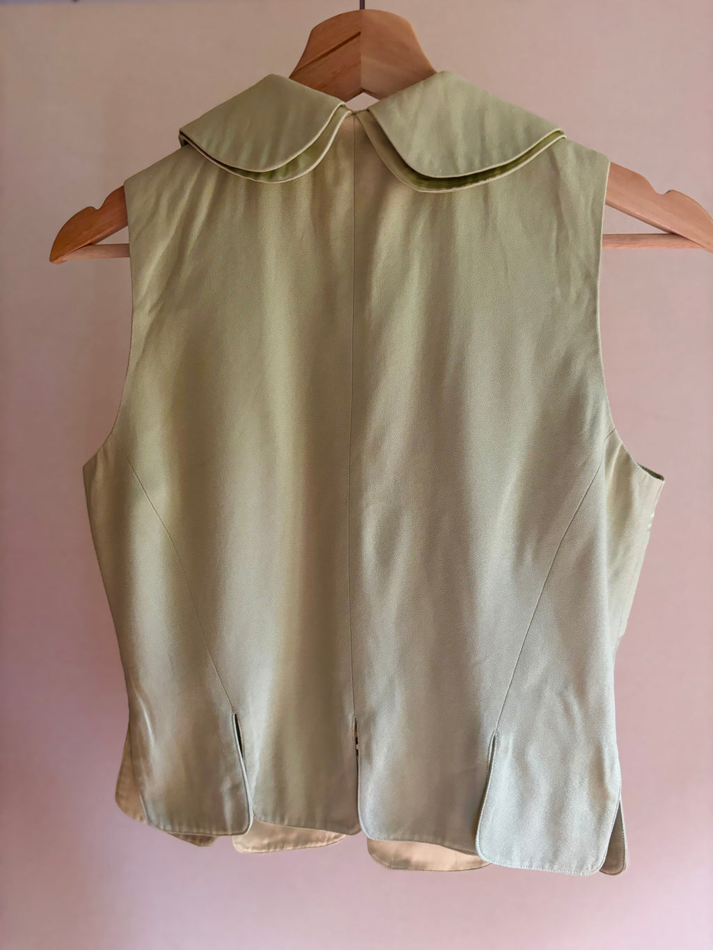1990s Vintage Unique Green Collared Top