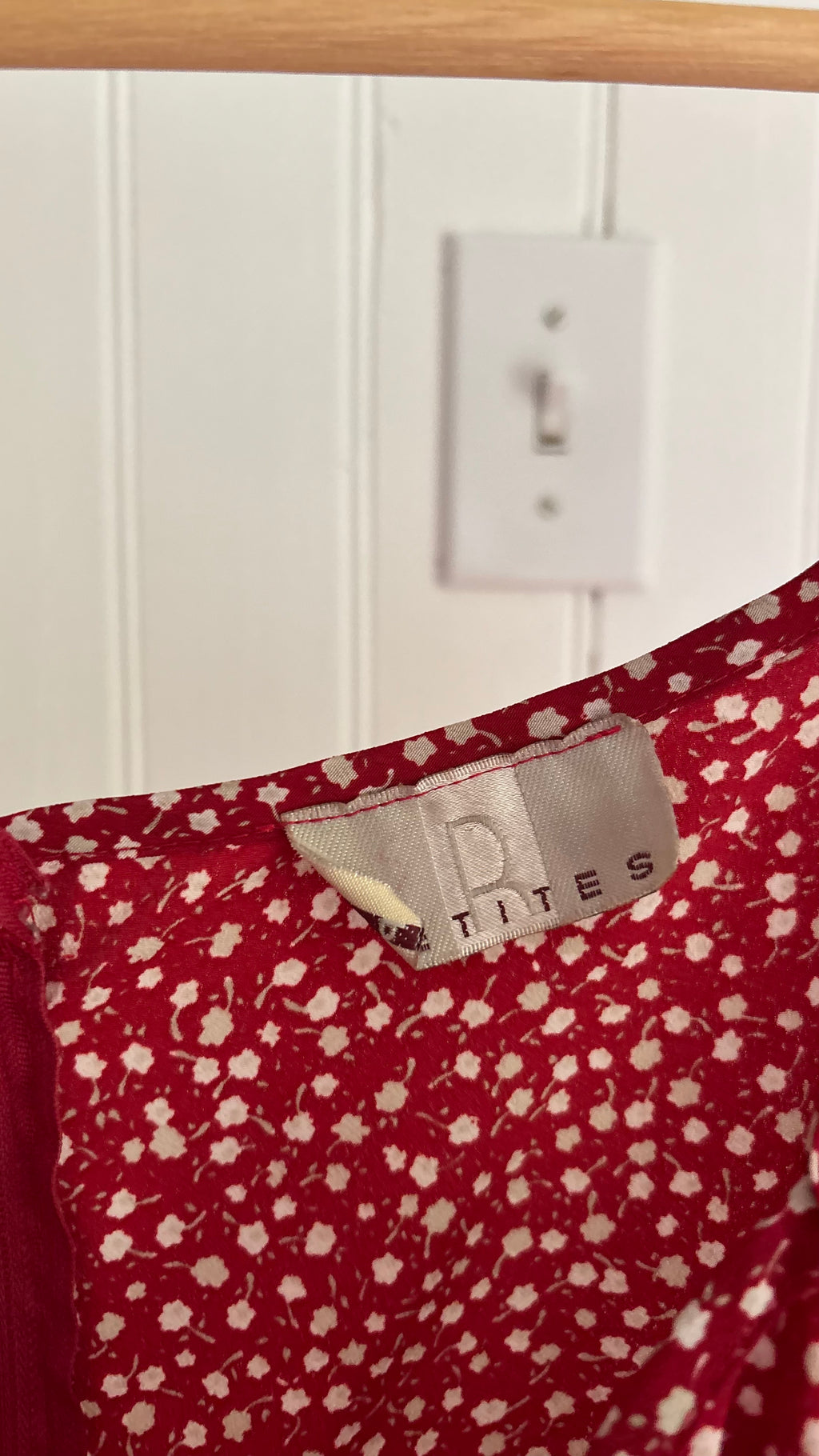 1990s Red Floral dress with Ruffle Trim