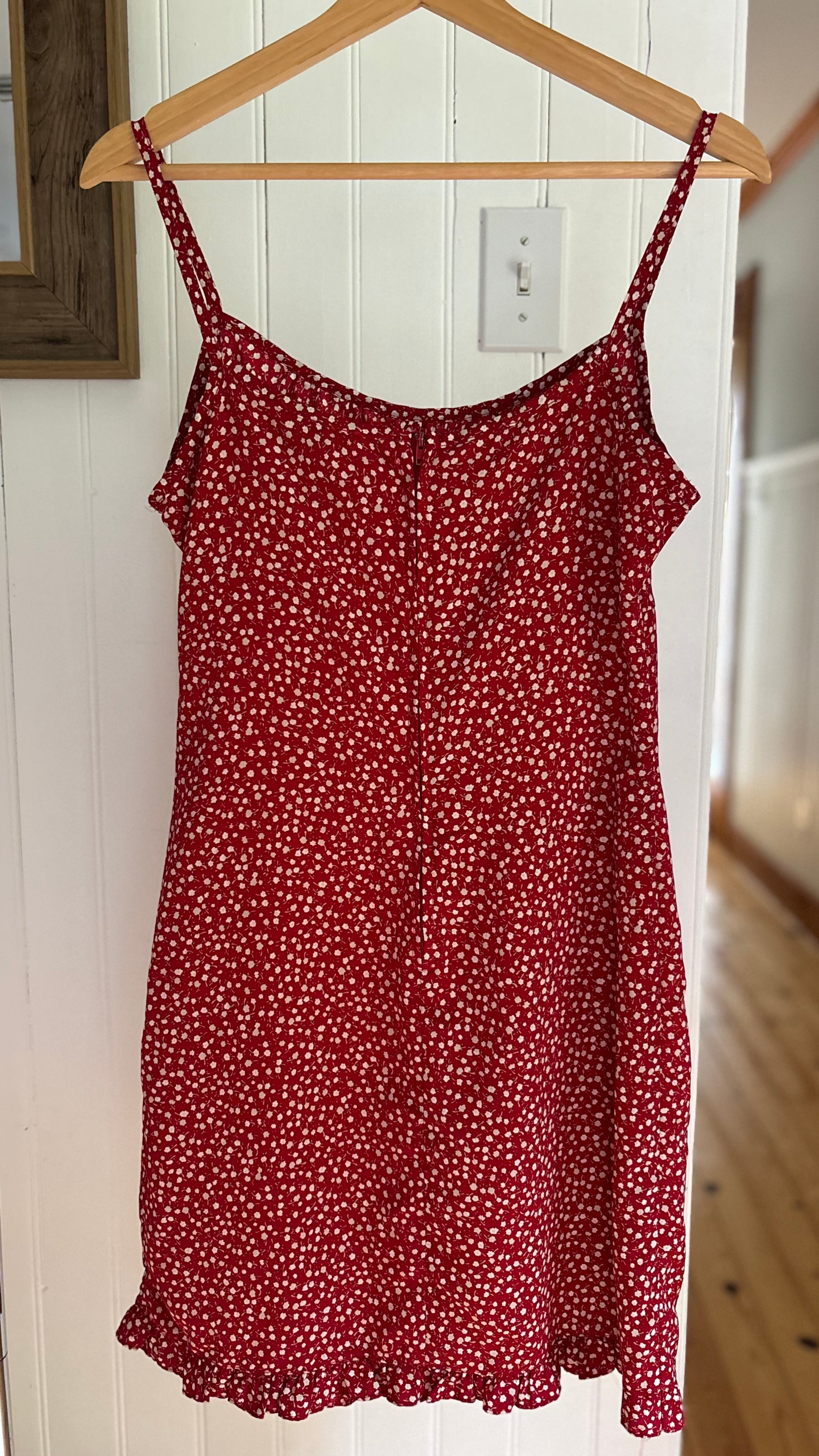 1990s Red Floral dress with Ruffle Trim