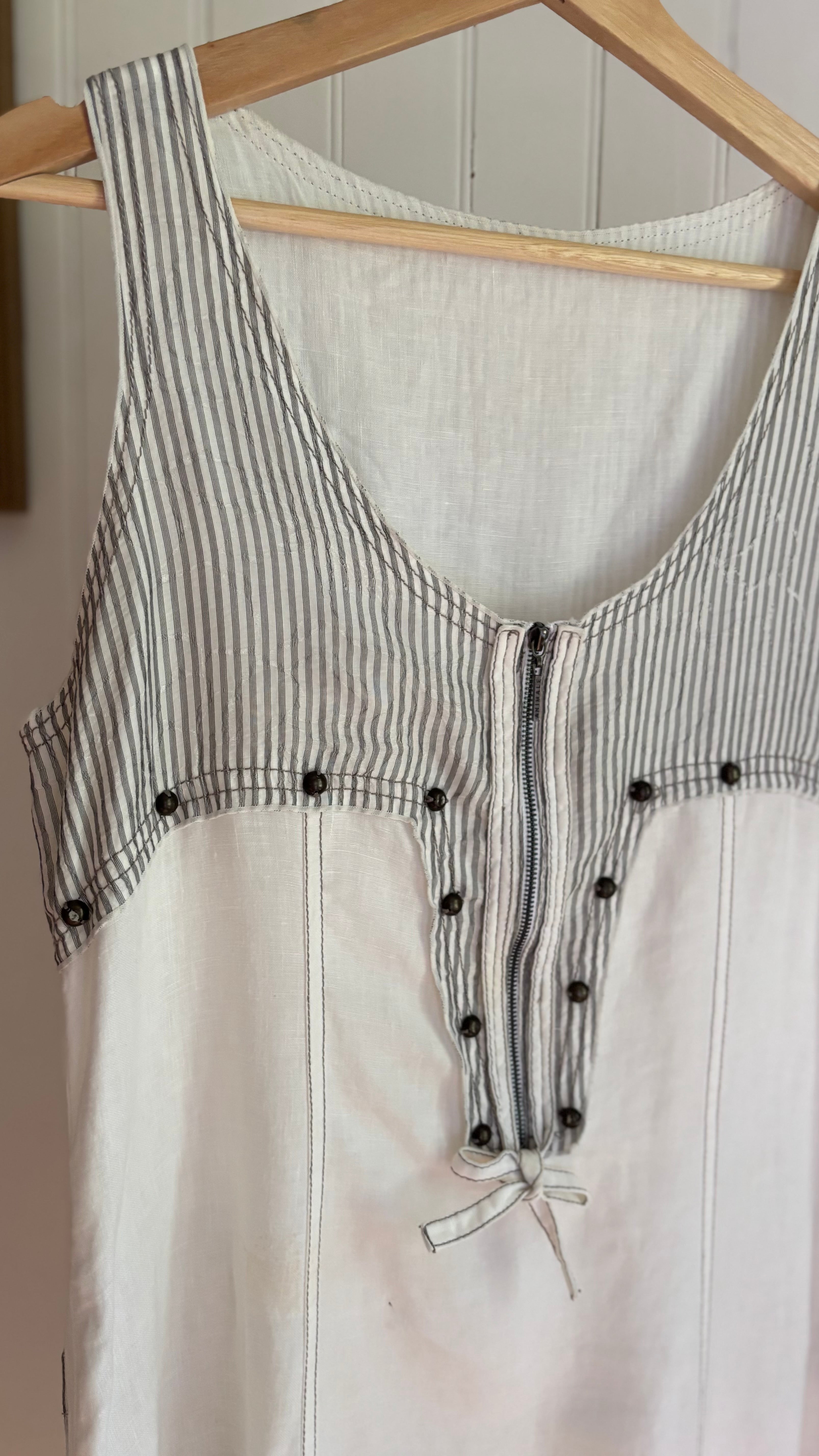 Y2K Linen Dress with Pockets and Ties