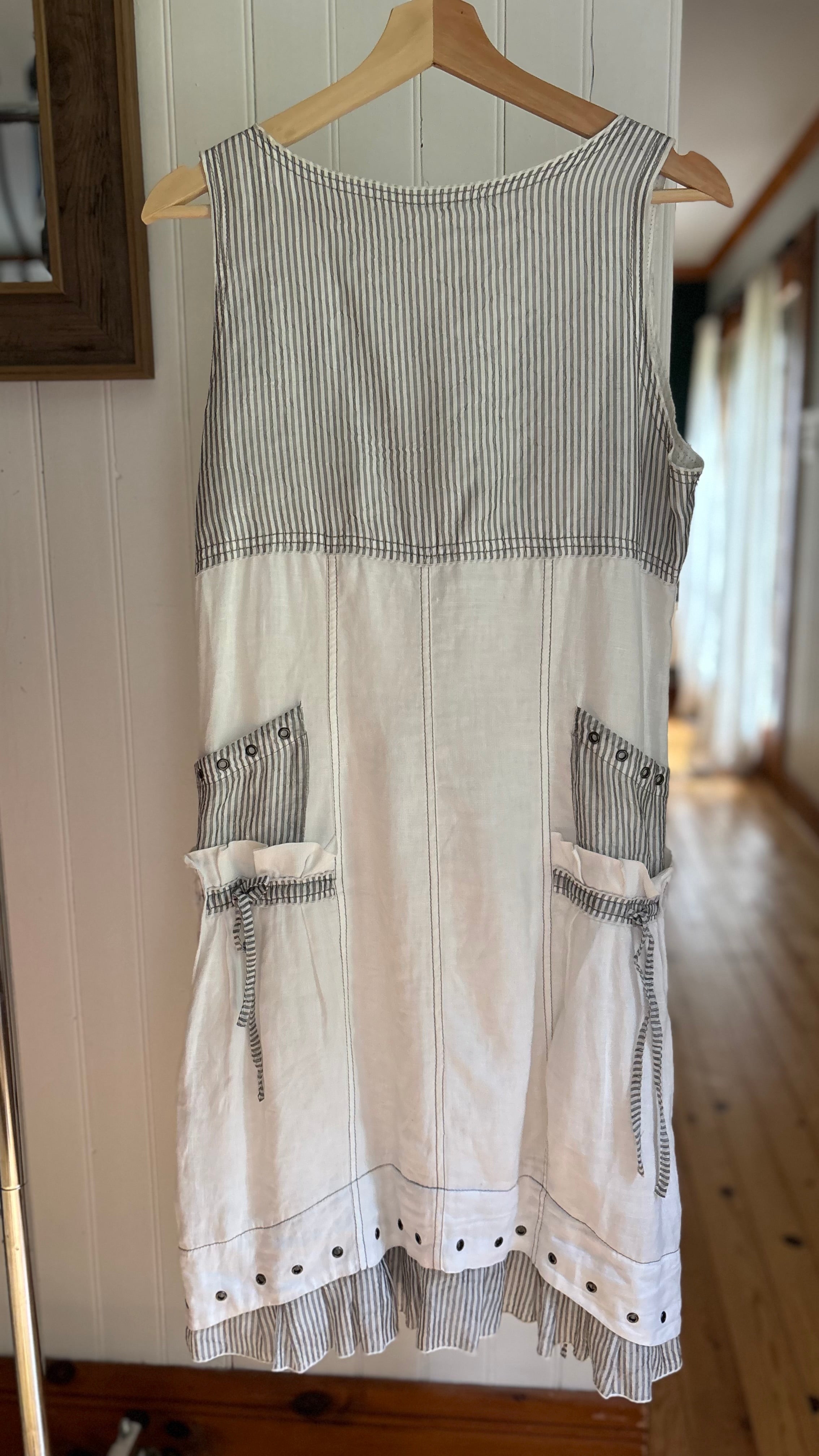 Y2K Linen Dress with Pockets and Ties