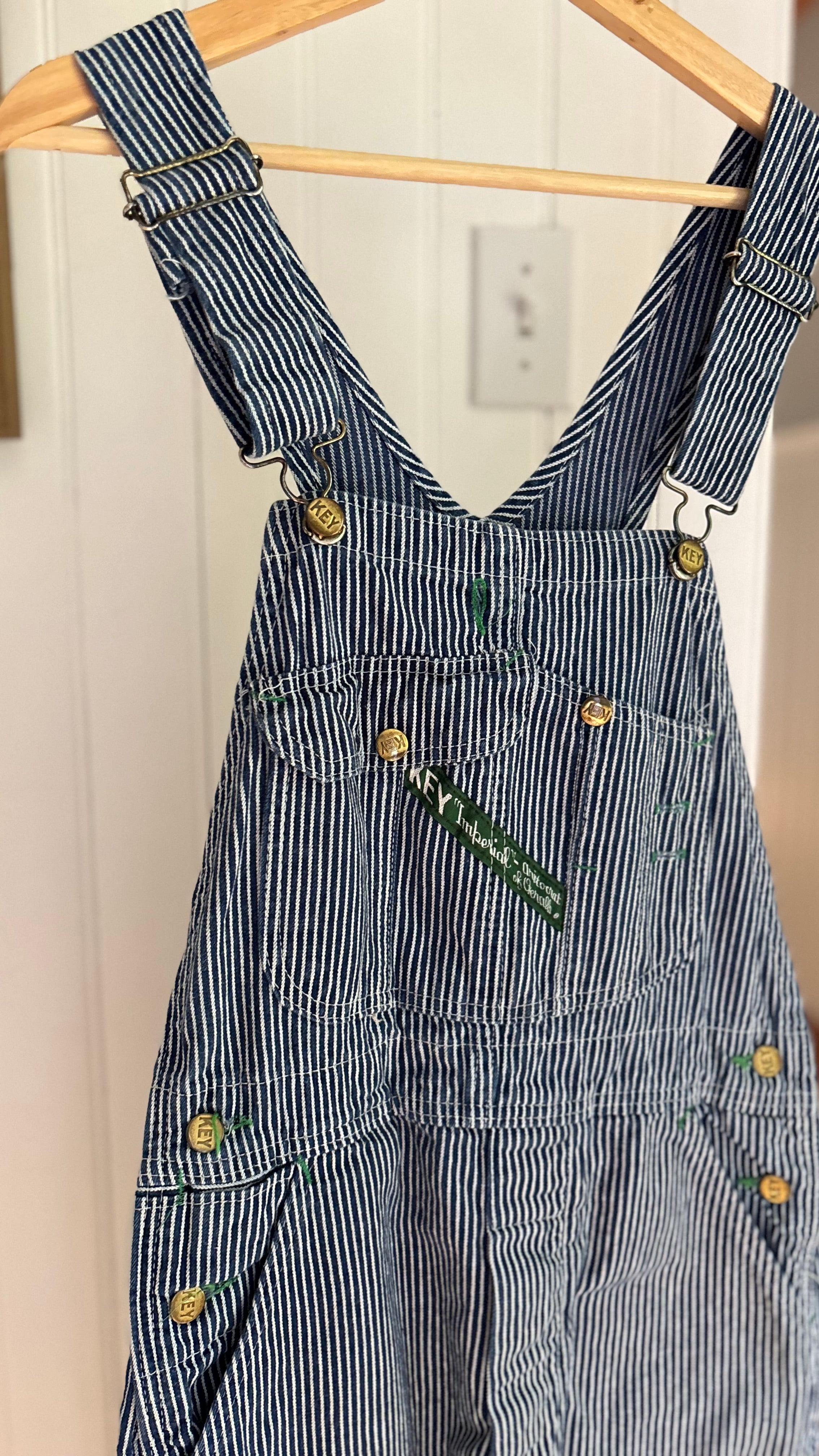Vintage Pinstriped Key Overalls | size 29"