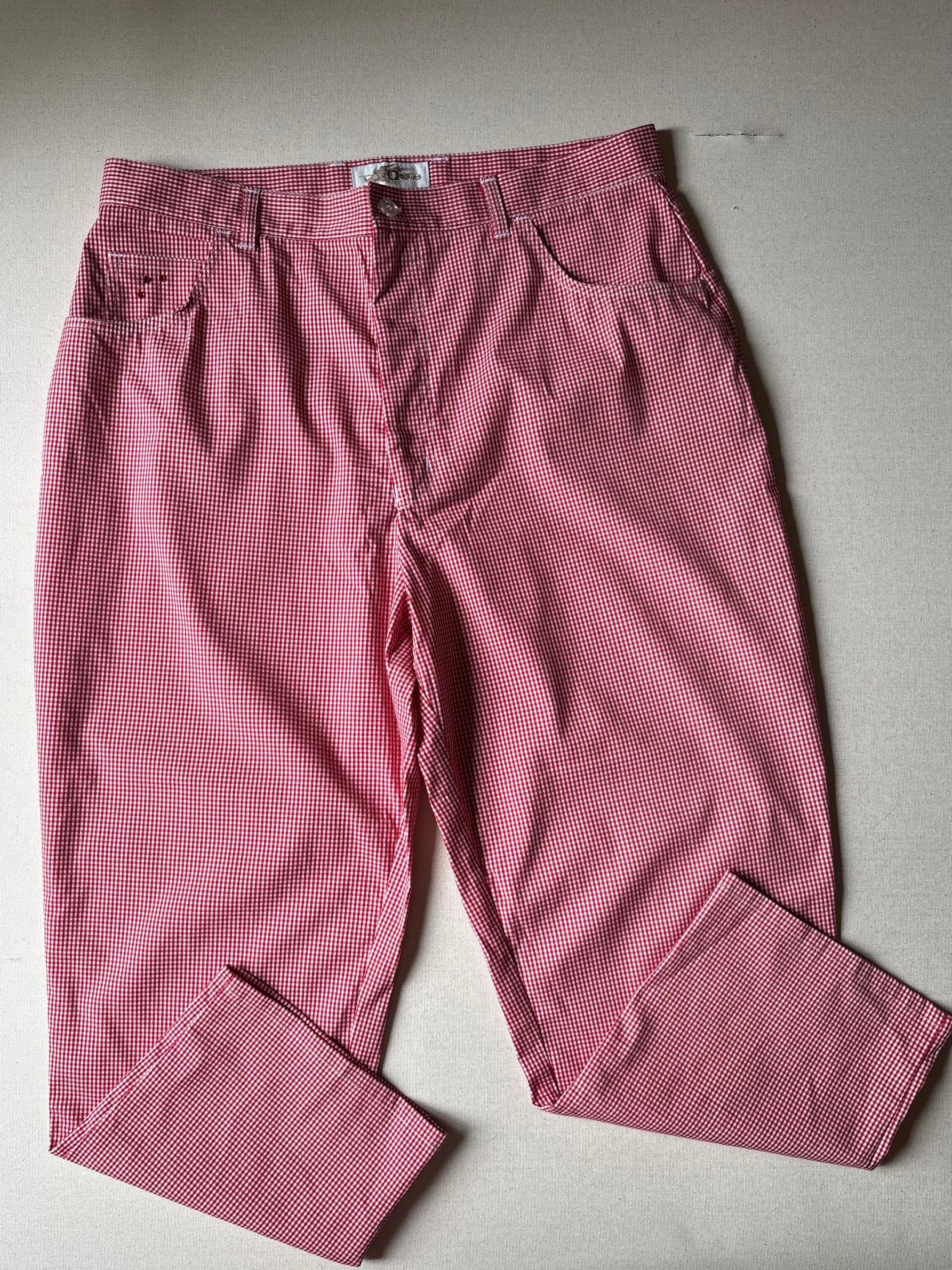 1990s Red Gingham Light Summer Capris | 34" waist