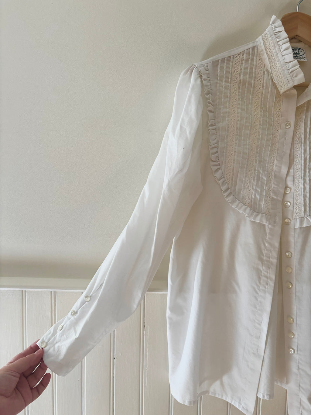 1990s Lace Puff Sleeve Cotton Blouse