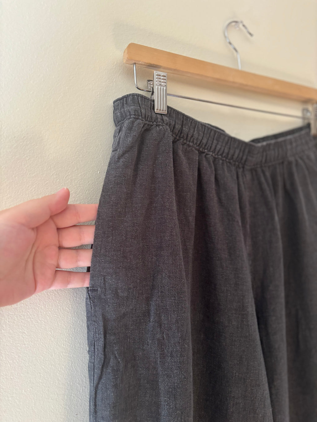 Y2K Patagonia Flowy Hemp Capris with Slits | size 32-36"