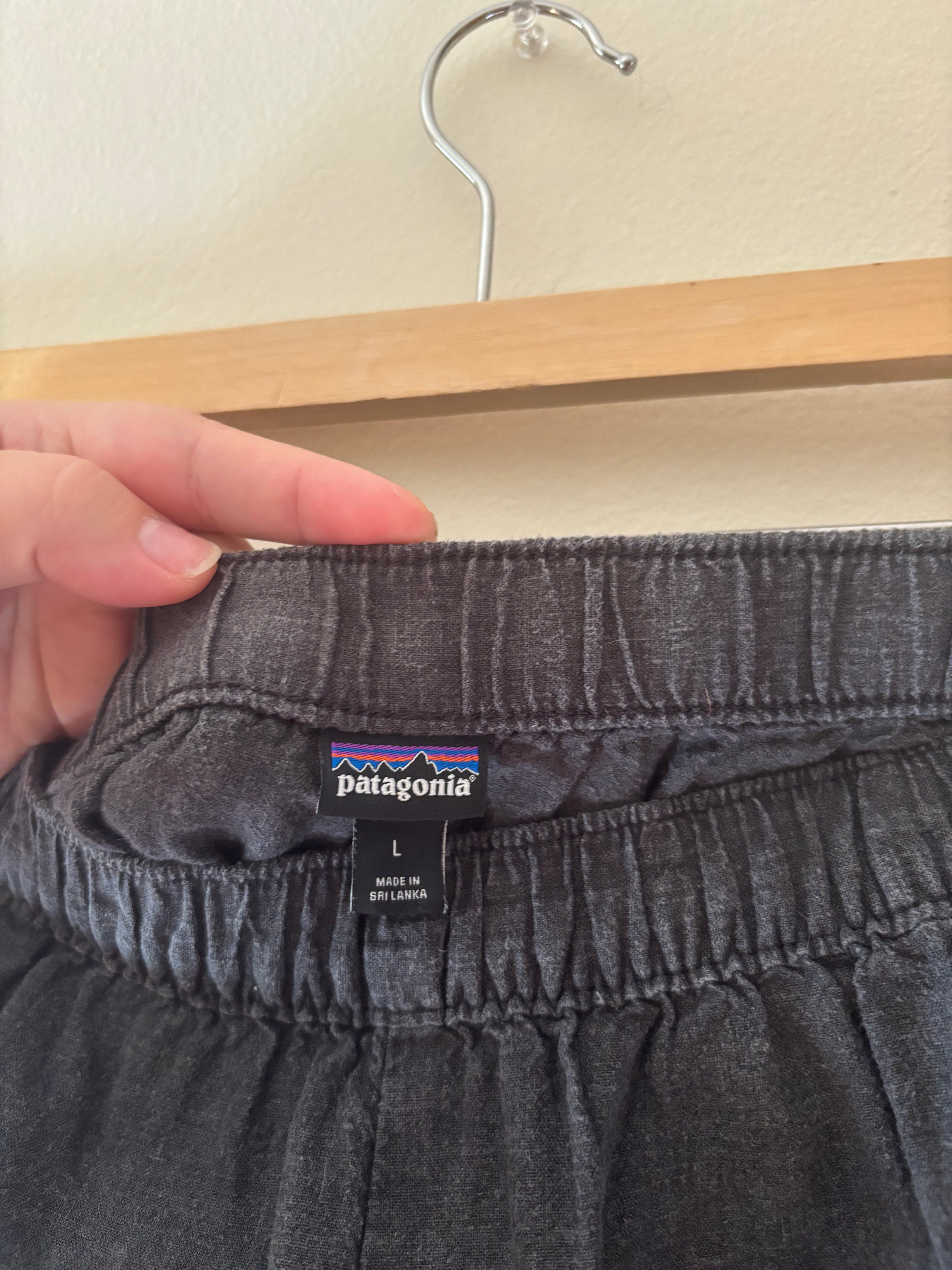 Y2K Patagonia Flowy Hemp Capris with Slits | size 32-36"