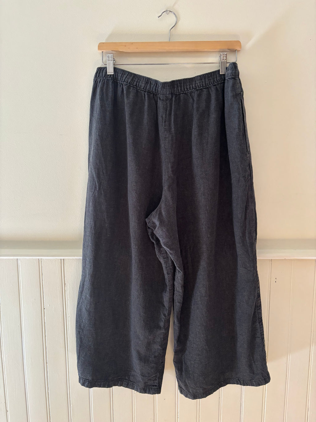 Y2K Patagonia Flowy Hemp Capris with Slits | size 32-36"