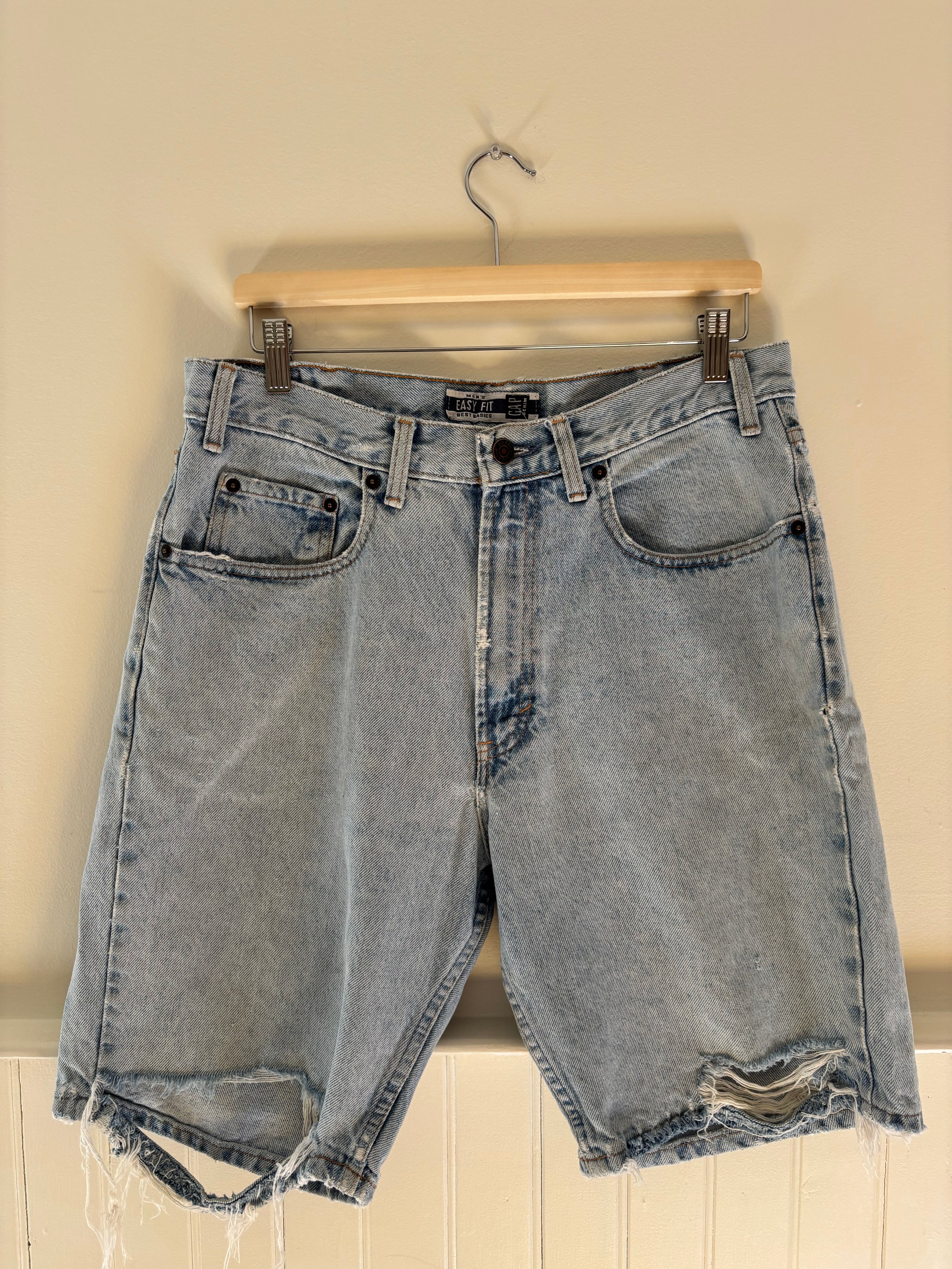 1990s Light Wash Distressed Jorts | size 33"