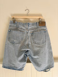 1990s Light Wash Distressed Jorts | size 33"