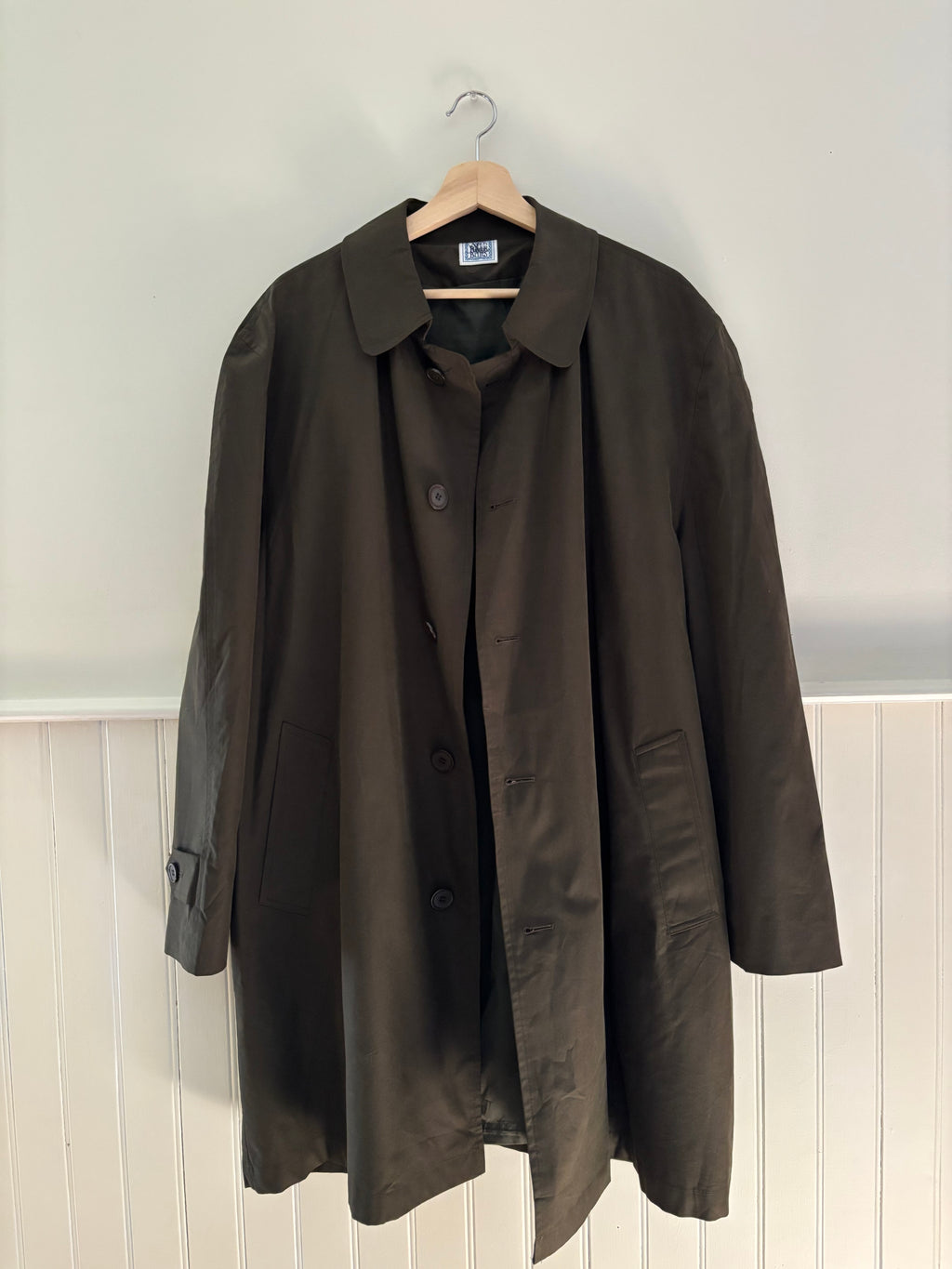 1990s Dark Olive Green Women's Trench Coat