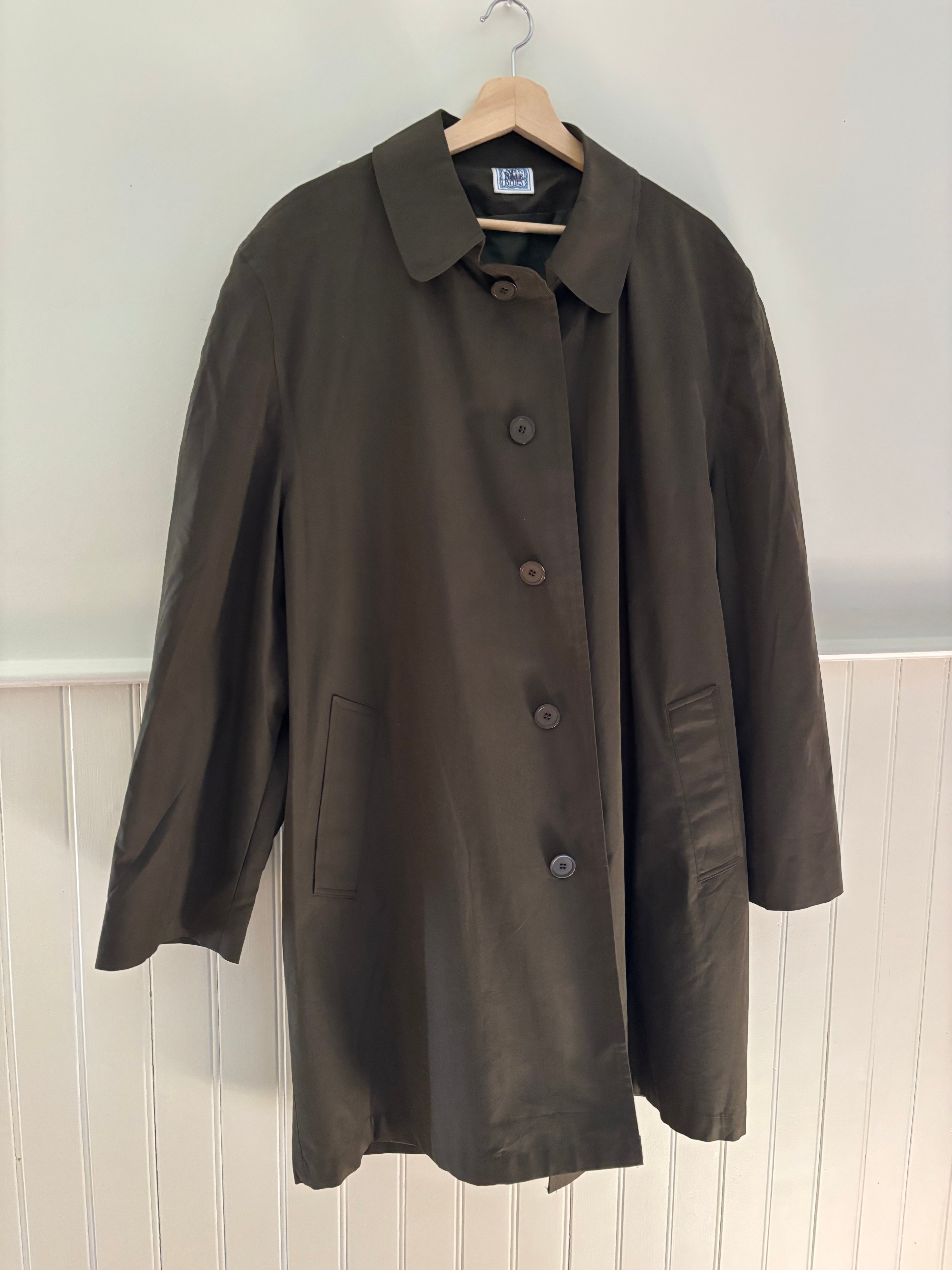 1990s Dark Olive Green Women's Trench Coat
