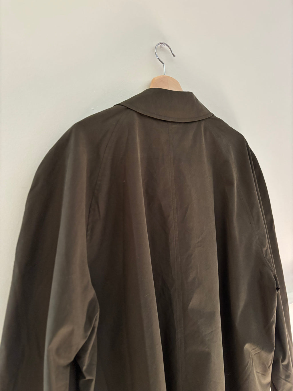 1990s Dark Olive Green Women's Trench Coat