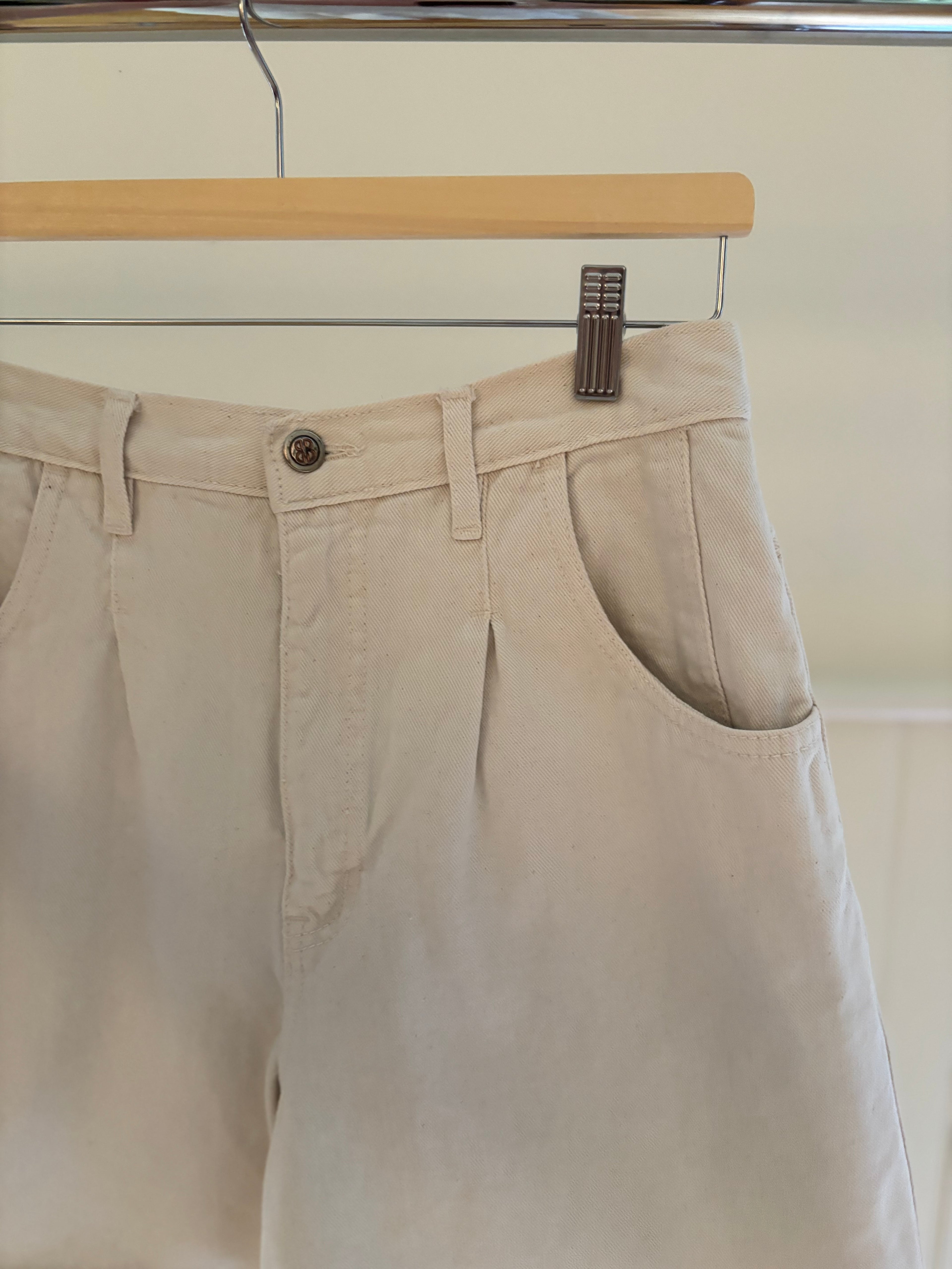1990s High Rise White Jean Shorts | size 26"