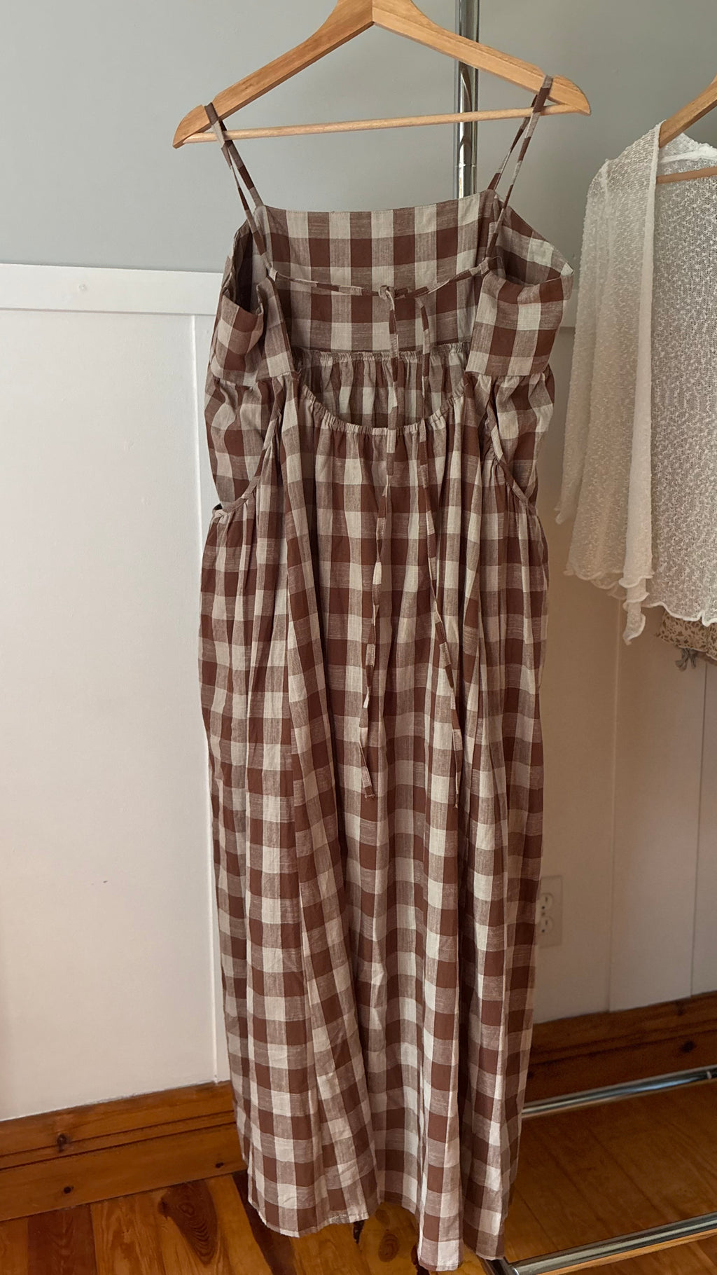 Brown Plaid Tie-Back Linen and Cotton Dress