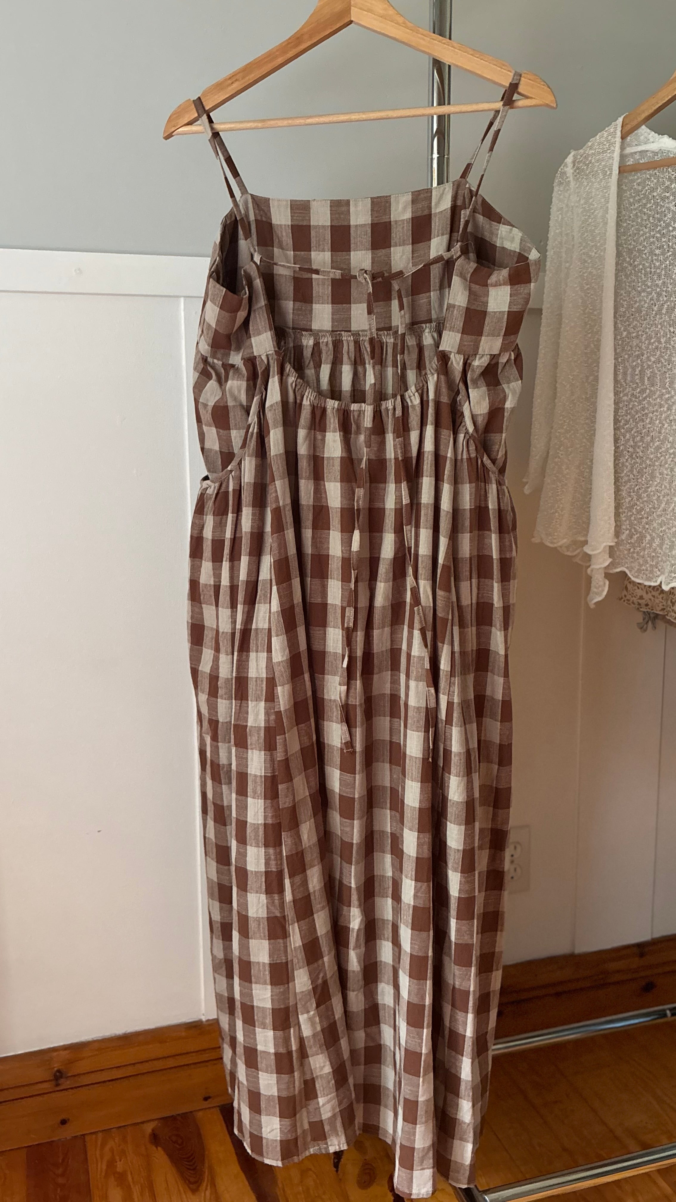 Brown Plaid Tie-Back Linen and Cotton Dress
